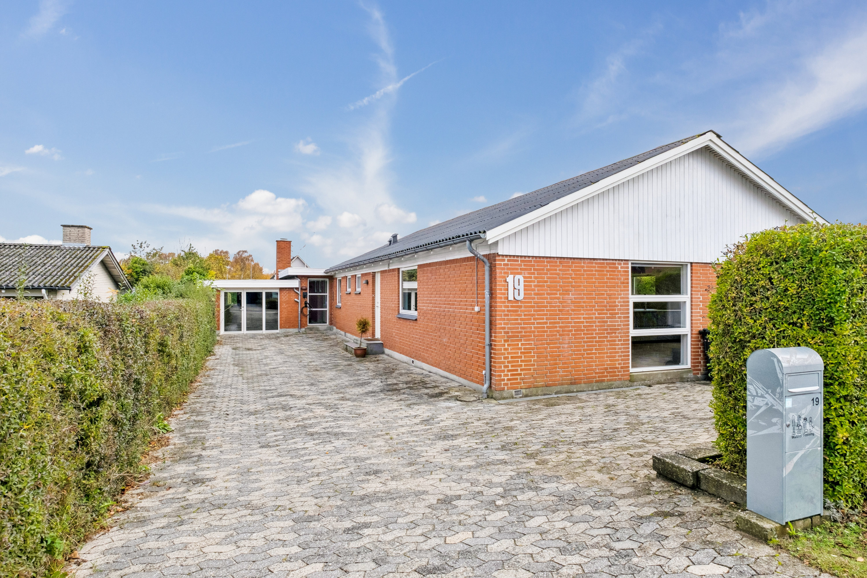 Fremhævet facade billede i fuldskærmstilstand. Billede af Rødkløvervej 19, 8700 Horsens