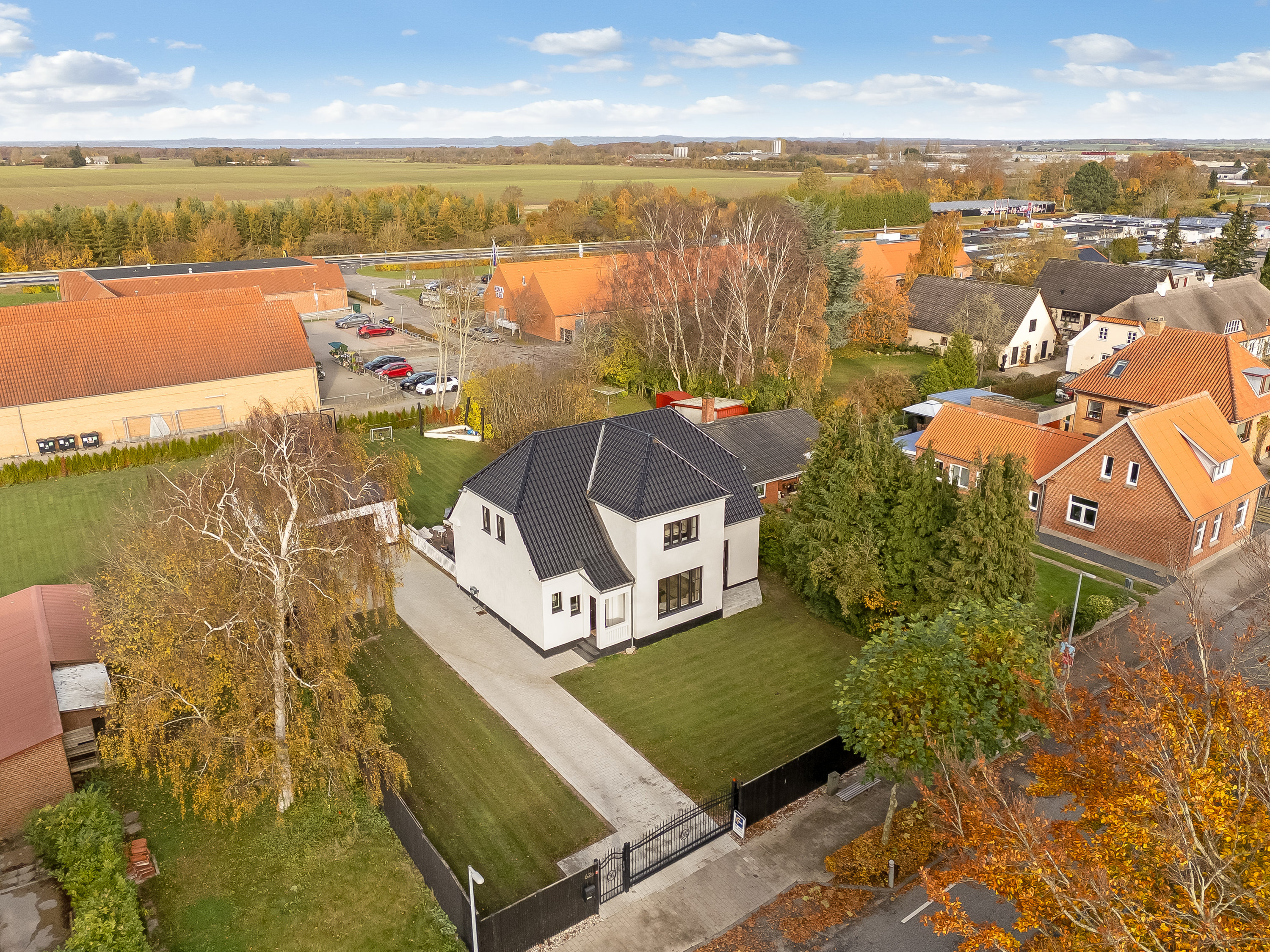 Fremhævet mastefoto billede i fuldskærmstilstand. Billede af Nr Alslev Langgade 62B, 4840 Nørre Alslev