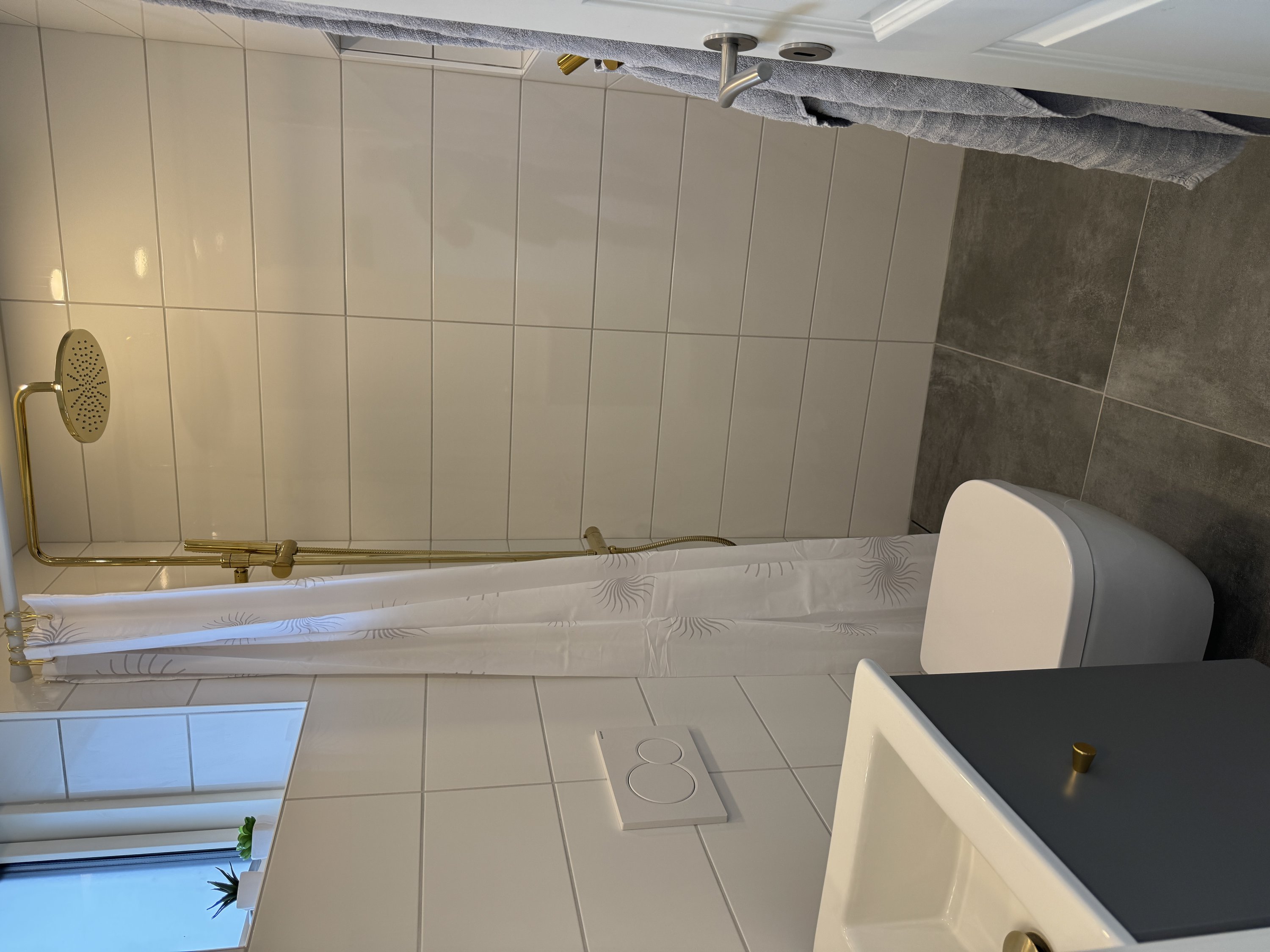 Fremhævet  billede i fuldskærmstilstand. Billede af Rosenalle 7, 3320 Skævinge