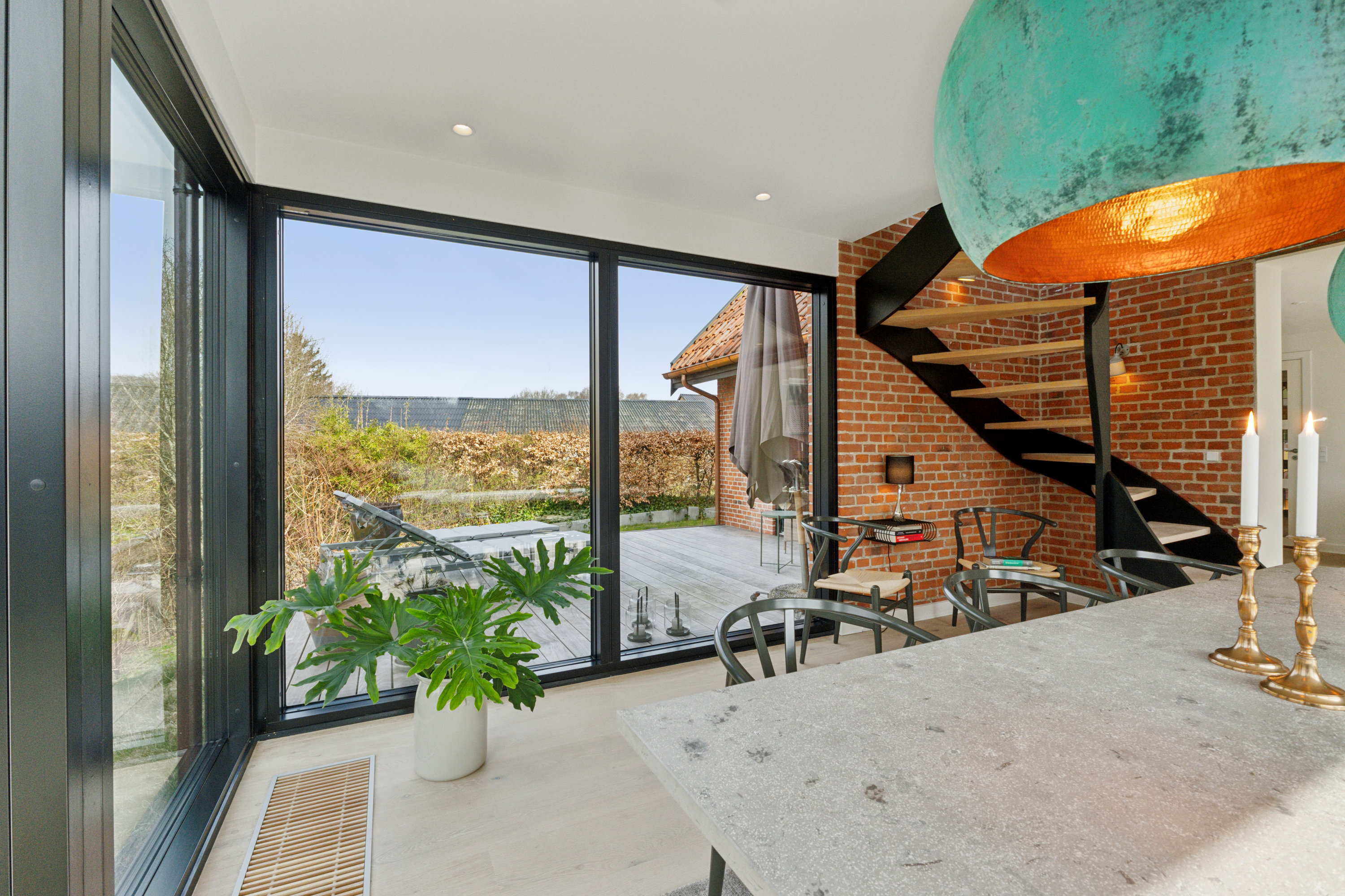 Fremhævet udsigt billede i fuldskærmstilstand. Billede af Holmegårdsvang 10, 3400 Hillerød