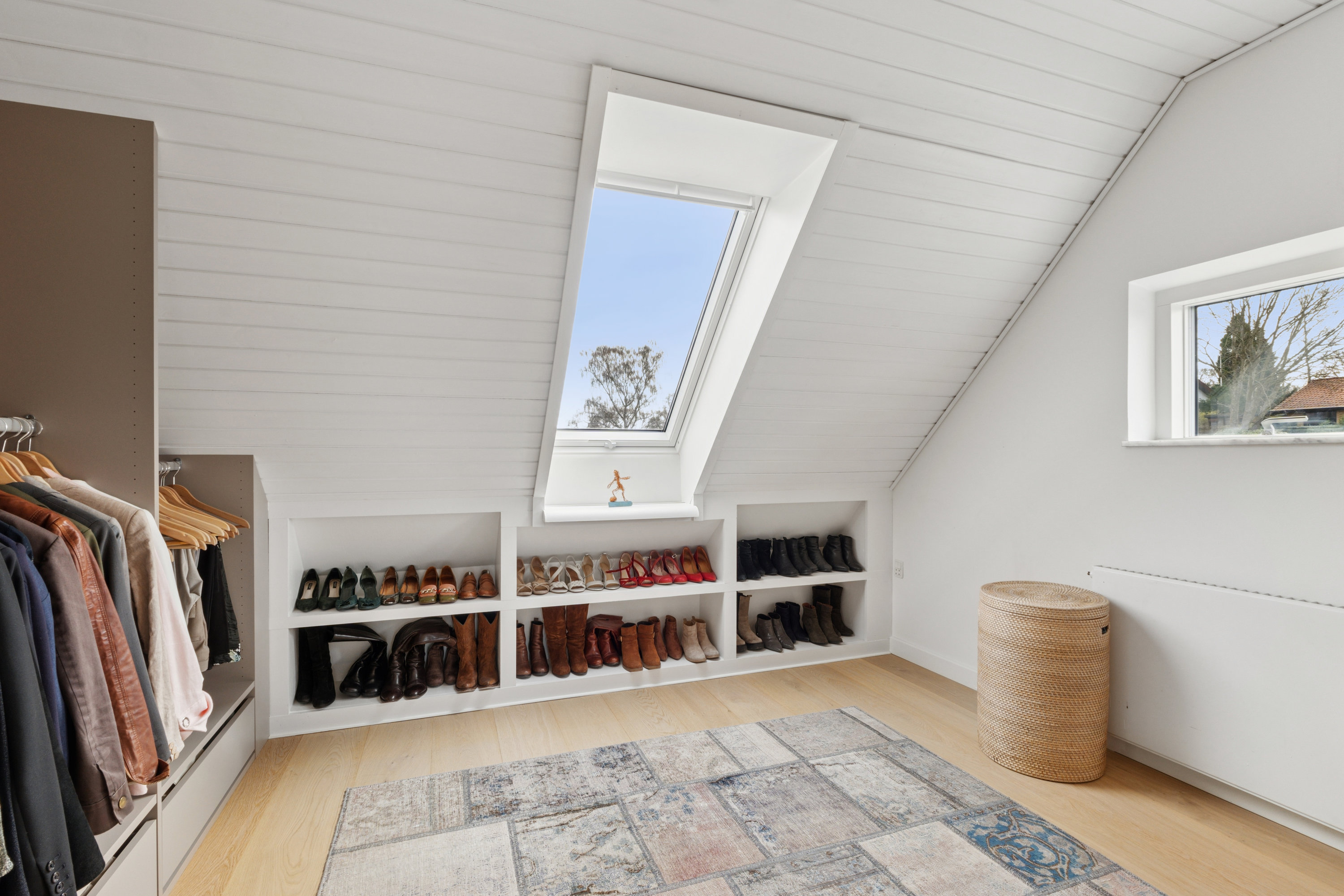 Fremhævet påklædningsværelse billede i fuldskærmstilstand. Billede af Holmegårdsvang 10, 3400 Hillerød