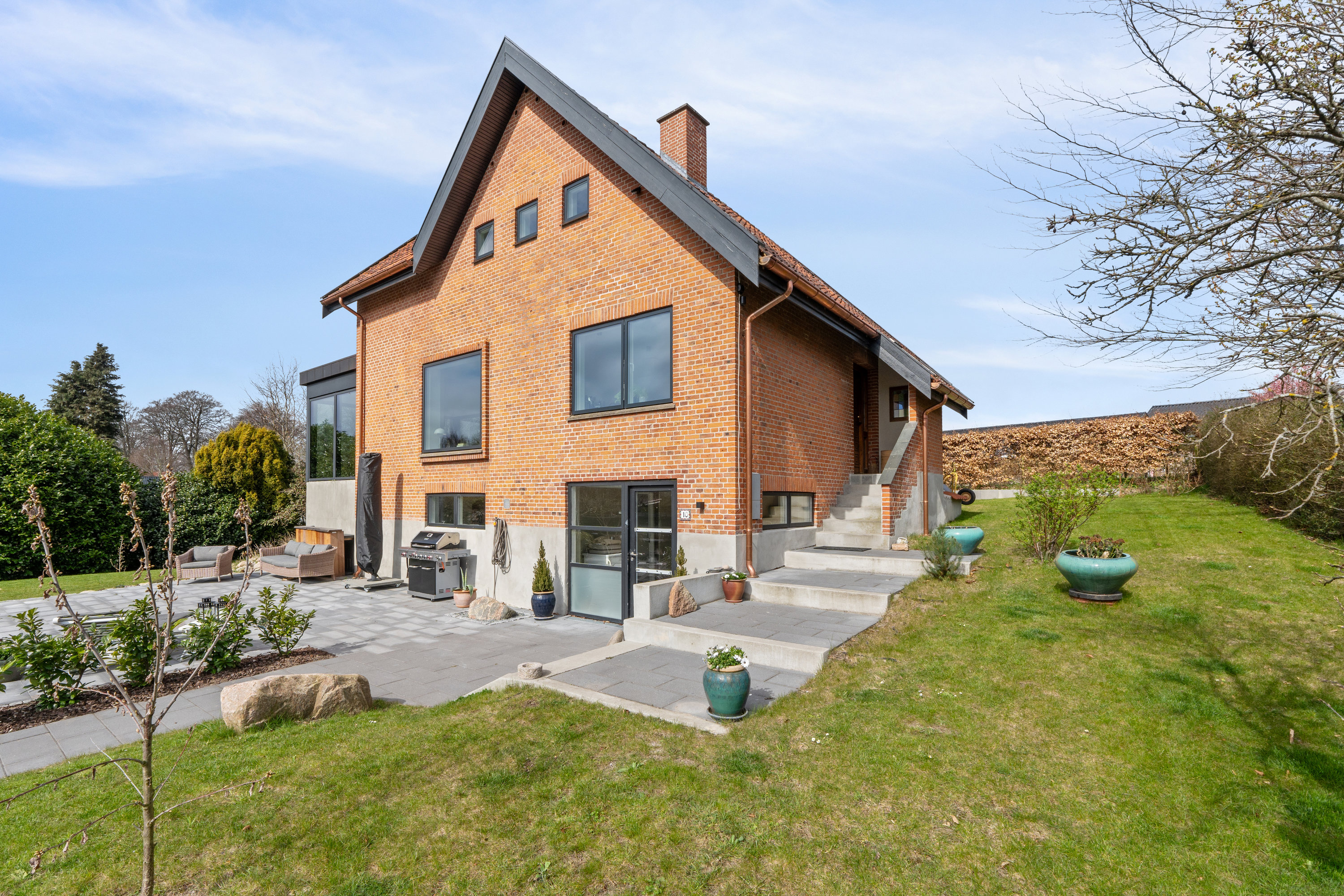 Fremhævet ejendommen billede i fuldskærmstilstand. Billede af Holmegårdsvang 10, 3400 Hillerød