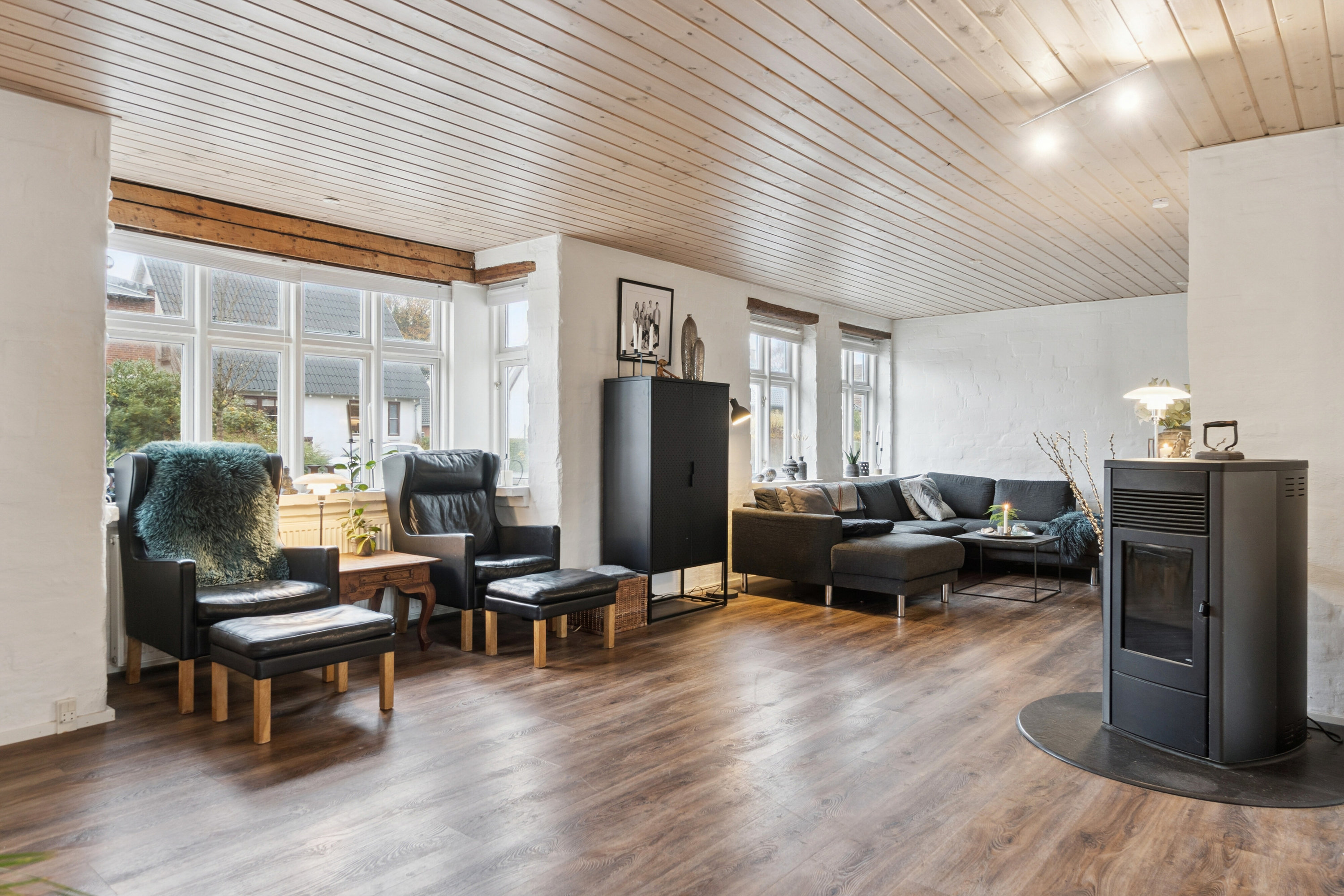 Fremhævet stue billede i fuldskærmstilstand. Billede af Horsensvej 2, 8722 Hedensted