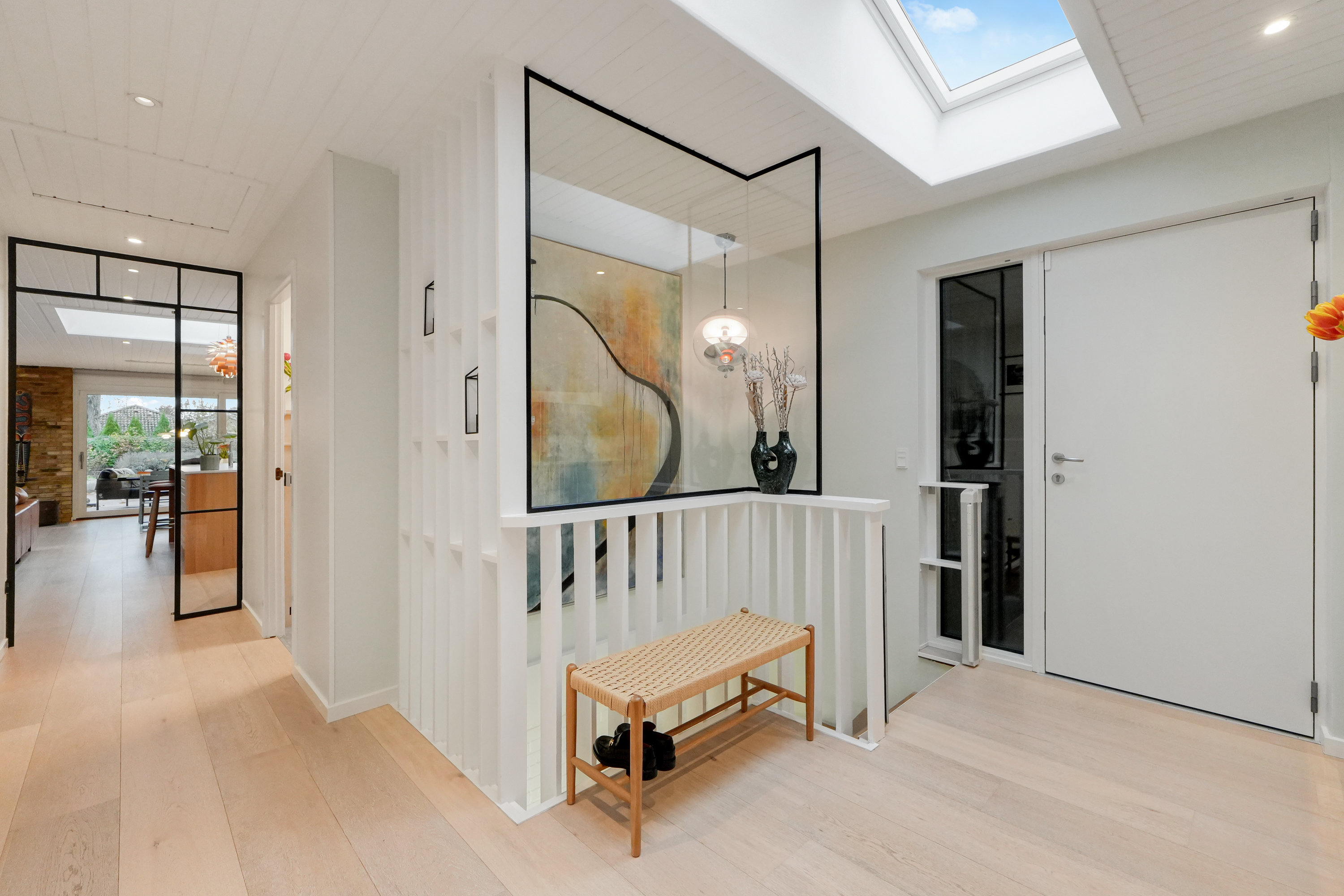 Fremhævet andet billede i fuldskærmstilstand. Billede af Sjælsøvej 49, 3460 Birkerød