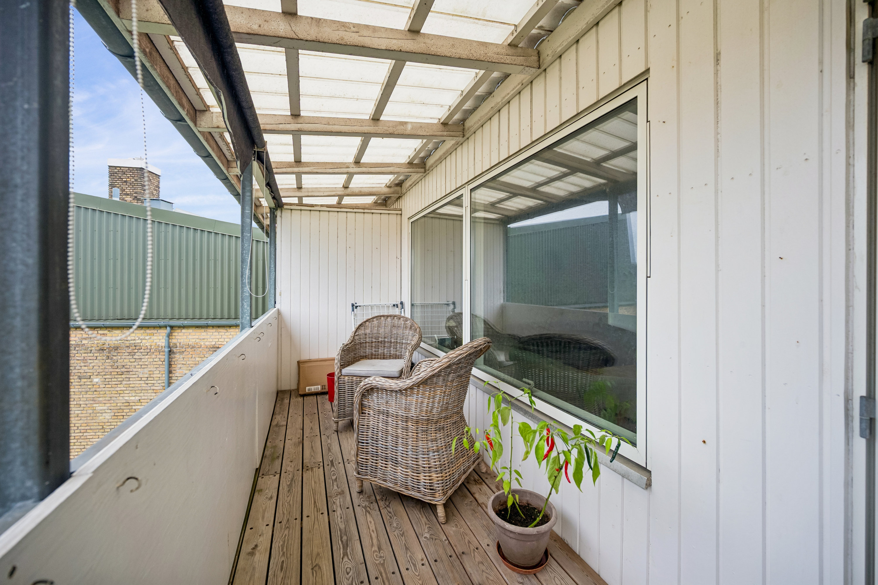 Fremhævet terrasse billede i fuldskærmstilstand. Billede af Cedervænget 25, 3. mf., 2830 Virum