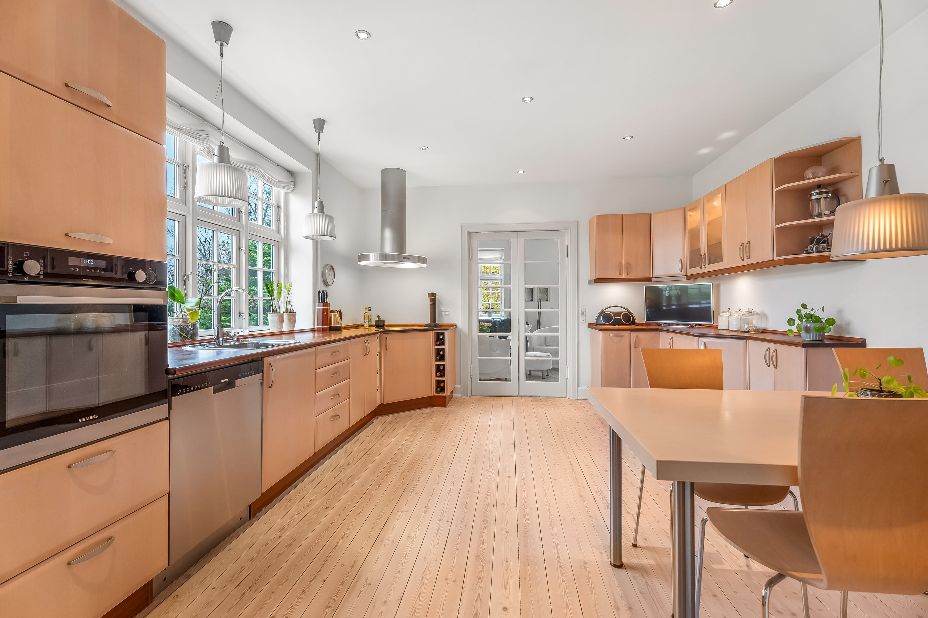 Fremhævet køkken billede i fuldskærmstilstand. Billede af Løjtoftevej 283, 4900 Nakskov