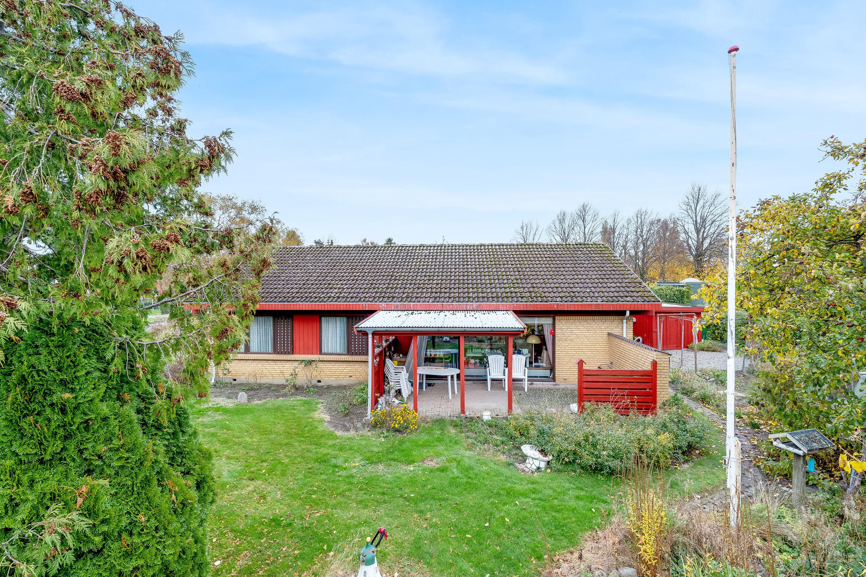 Fremhævet mastefoto billede i fuldskærmstilstand. Billede af Rosnæsvej 47, 4900 Nakskov