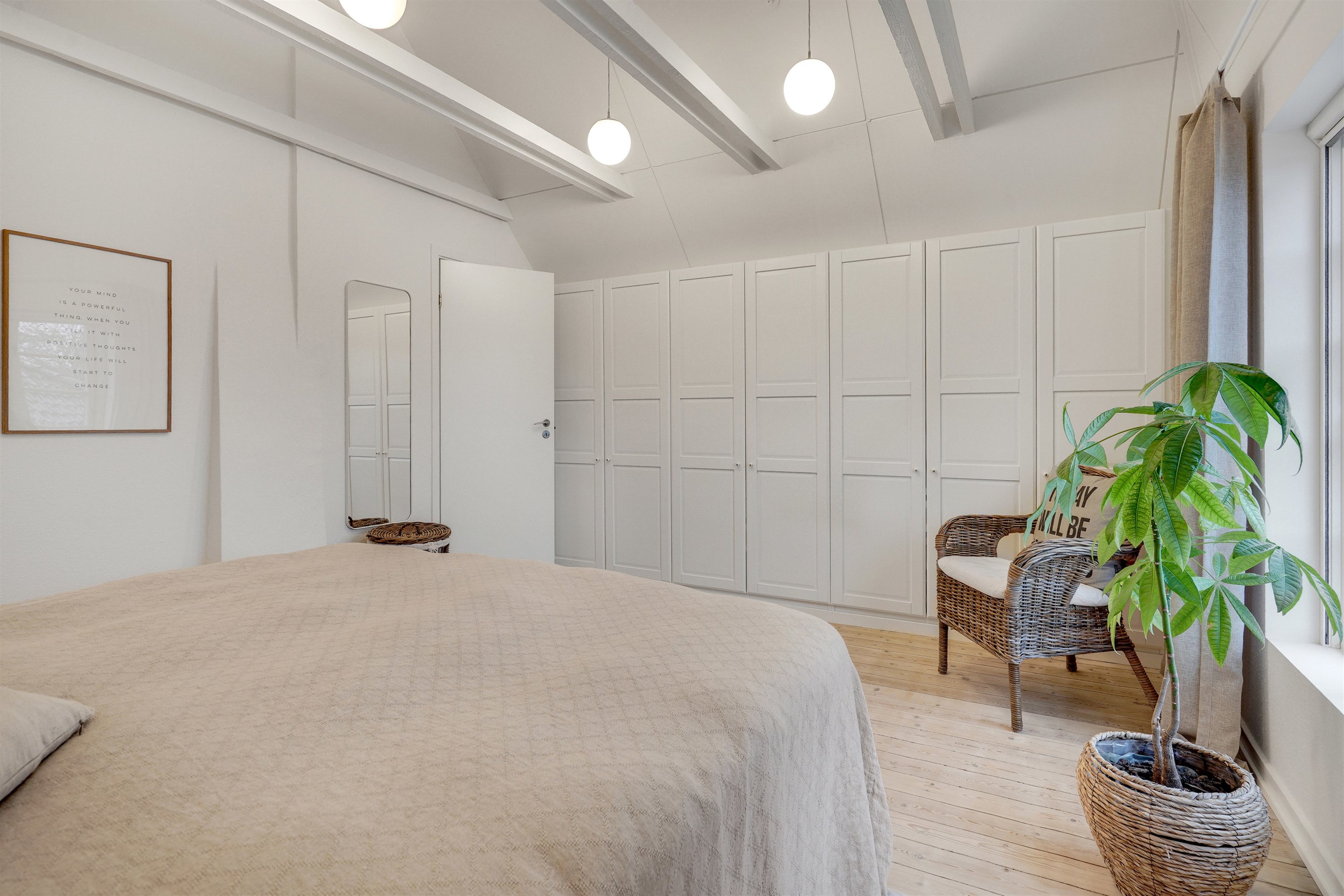 Fremhævet soveværelse billede i fuldskærmstilstand. Billede af De Lichtenbergs Vej 22, Nørup, 7182 Bredsten