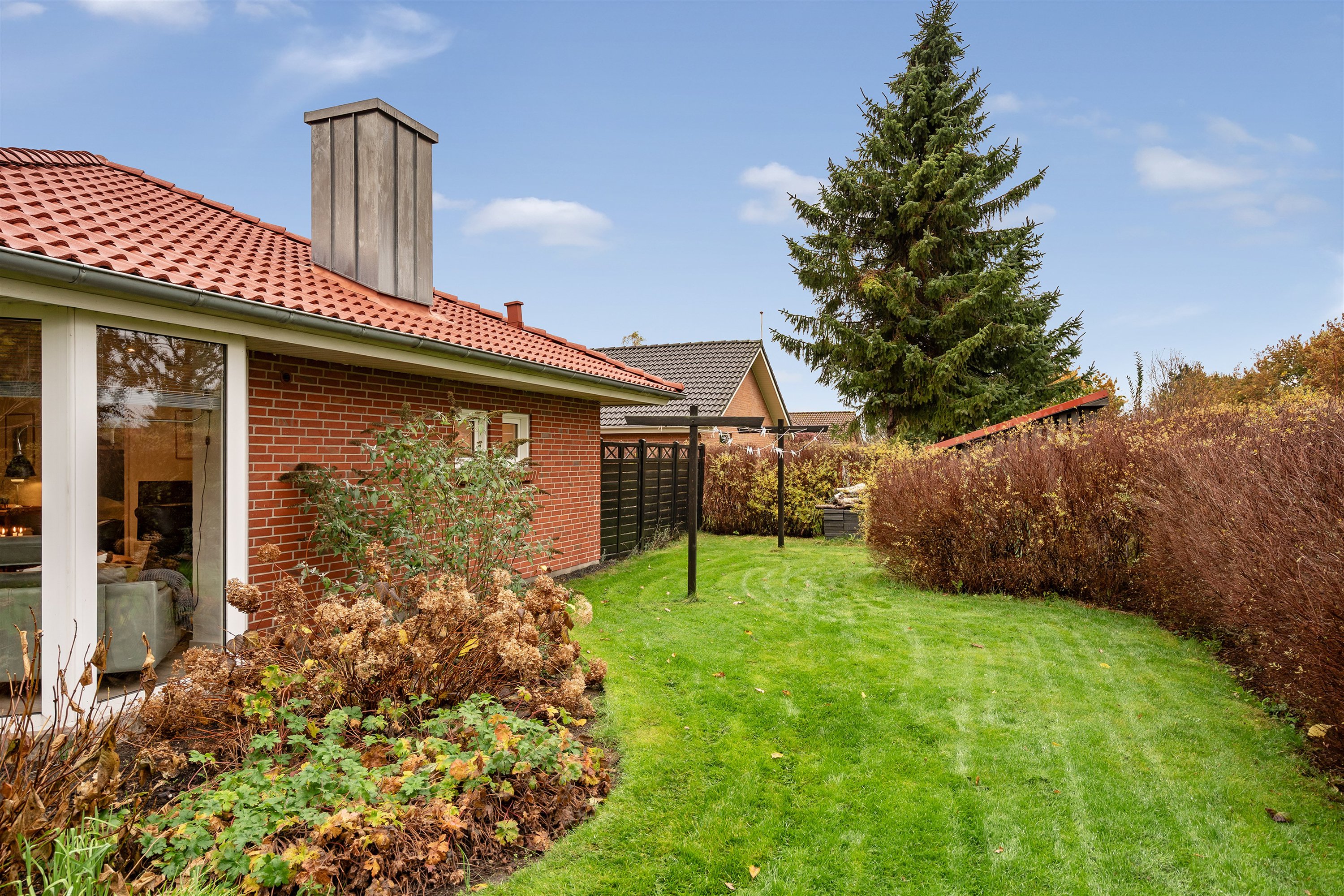 Miniaturebillede 2: ejendommen. Billede af Markskellet 43, 7190 Billund