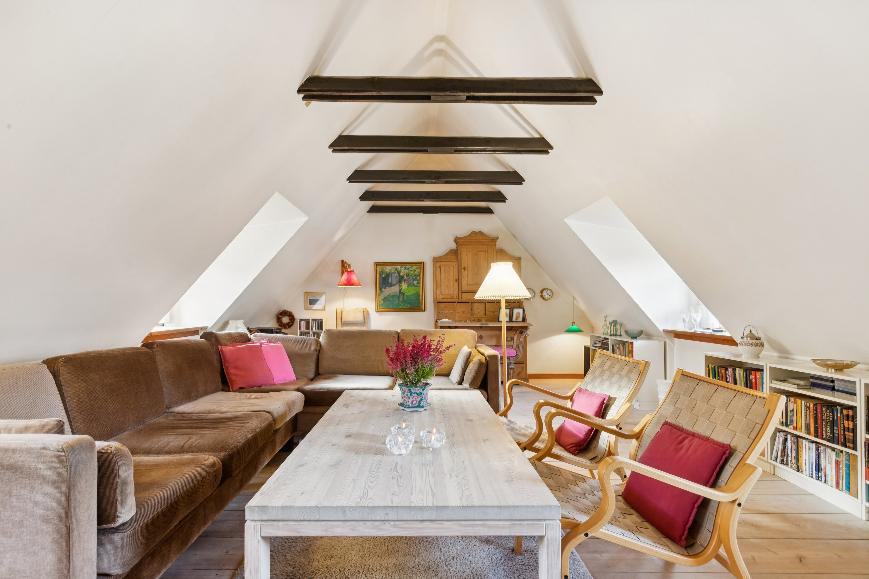 Fremhævet stue billede i fuldskærmstilstand. Billede af Blegerstræde 3, 2791 Dragør