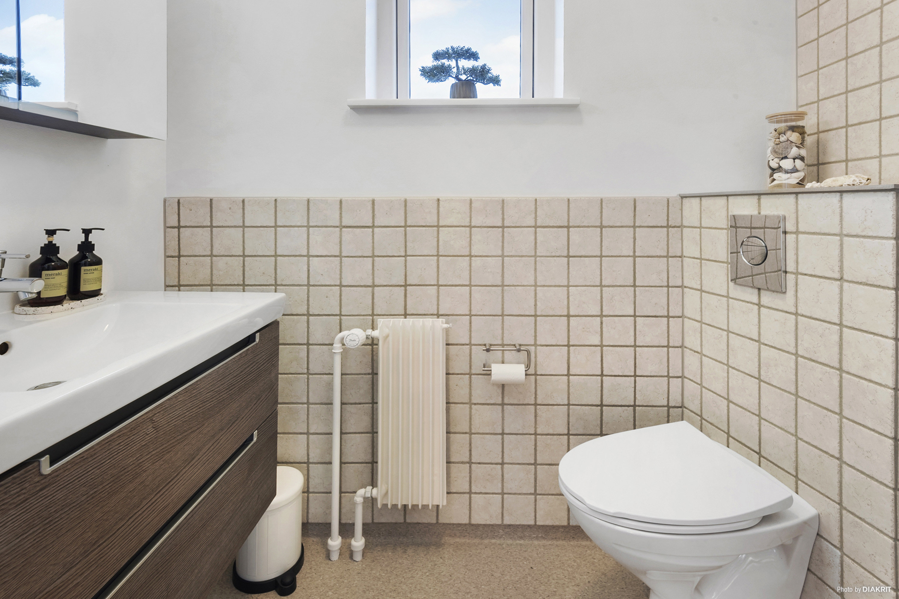 Fremhævet toilet billede i fuldskærmstilstand. Billede af Trekronervej 1, Strøby Egede, 4600 Køge