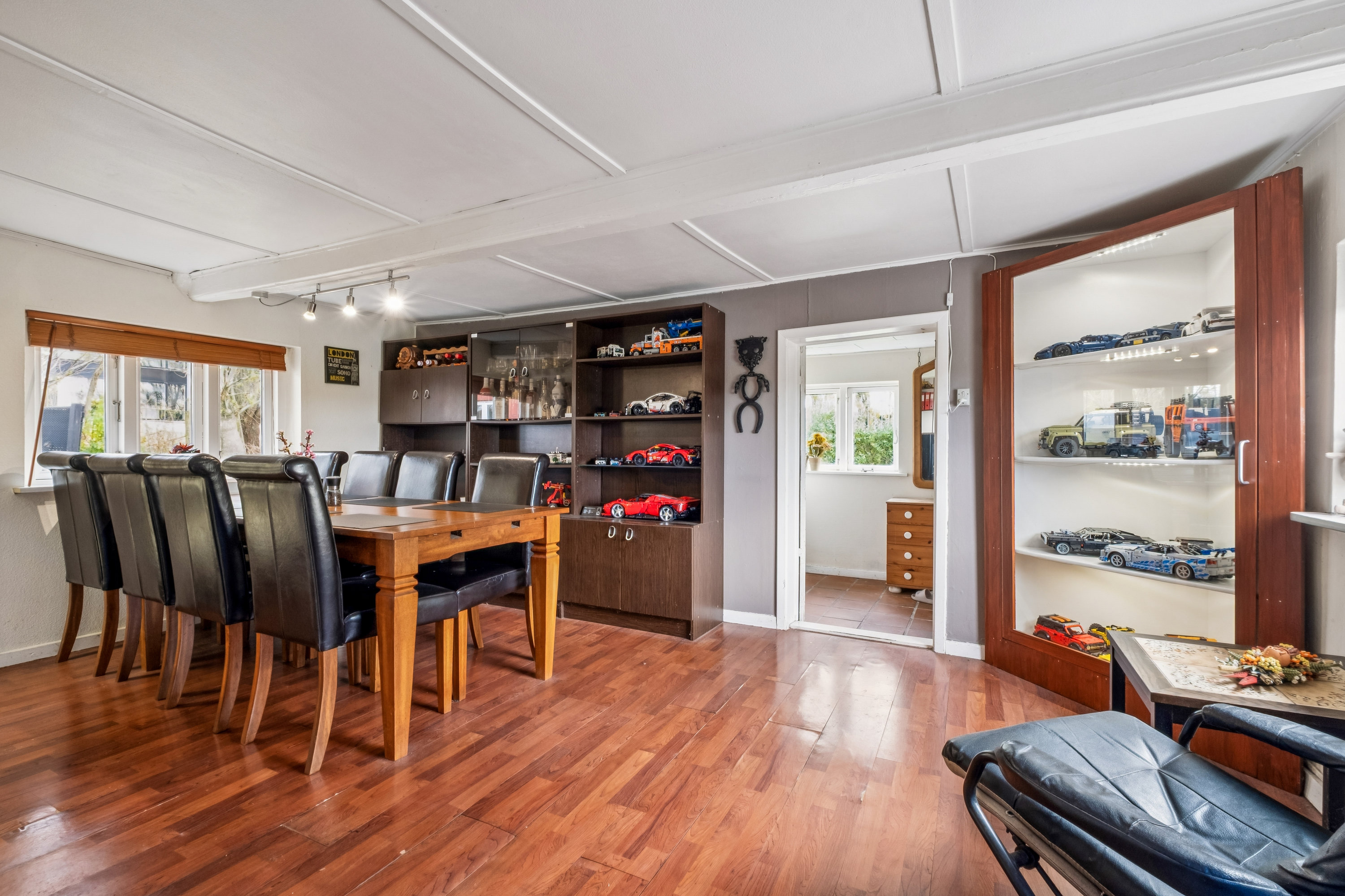 Fremhævet spisestue billede i fuldskærmstilstand. Billede af Nedergårdsvej 17, Skjold, 7130 Juelsminde