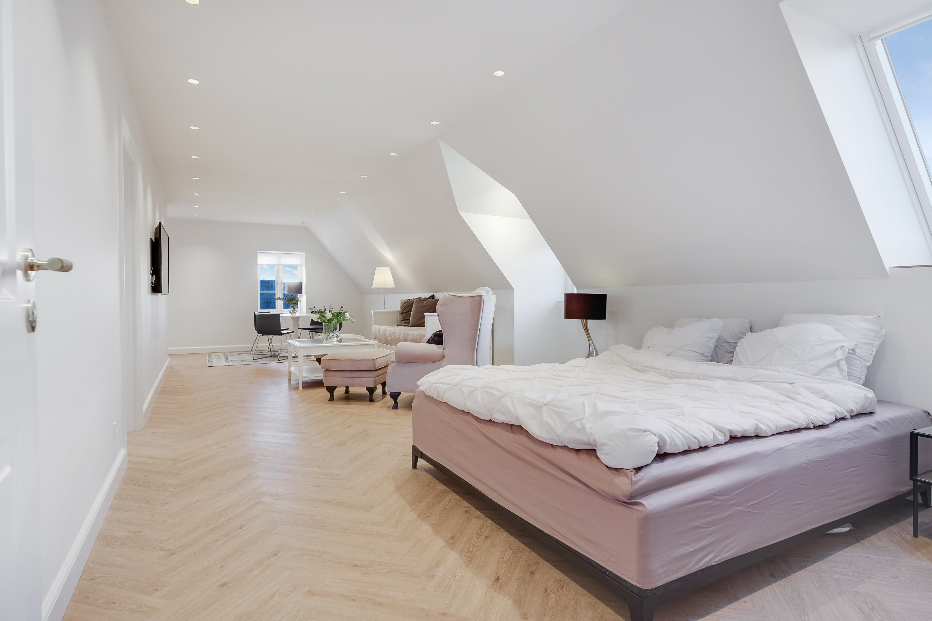 Fremhævet værelse billede i fuldskærmstilstand. Billede af Dådyrbakken 96, 5500 Middelfart