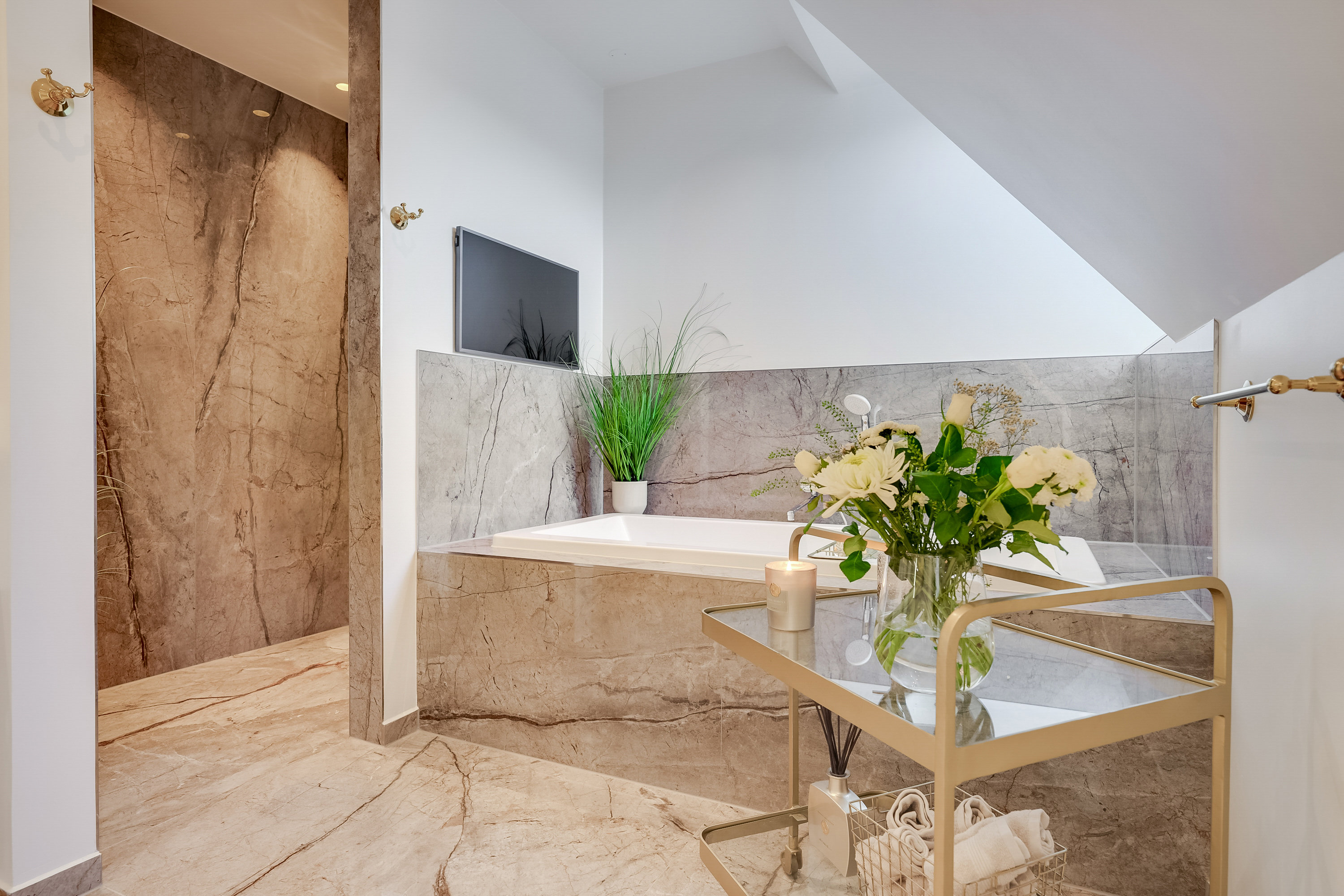 Fremhævet badeværelse billede i fuldskærmstilstand. Billede af Dådyrbakken 96, 5500 Middelfart