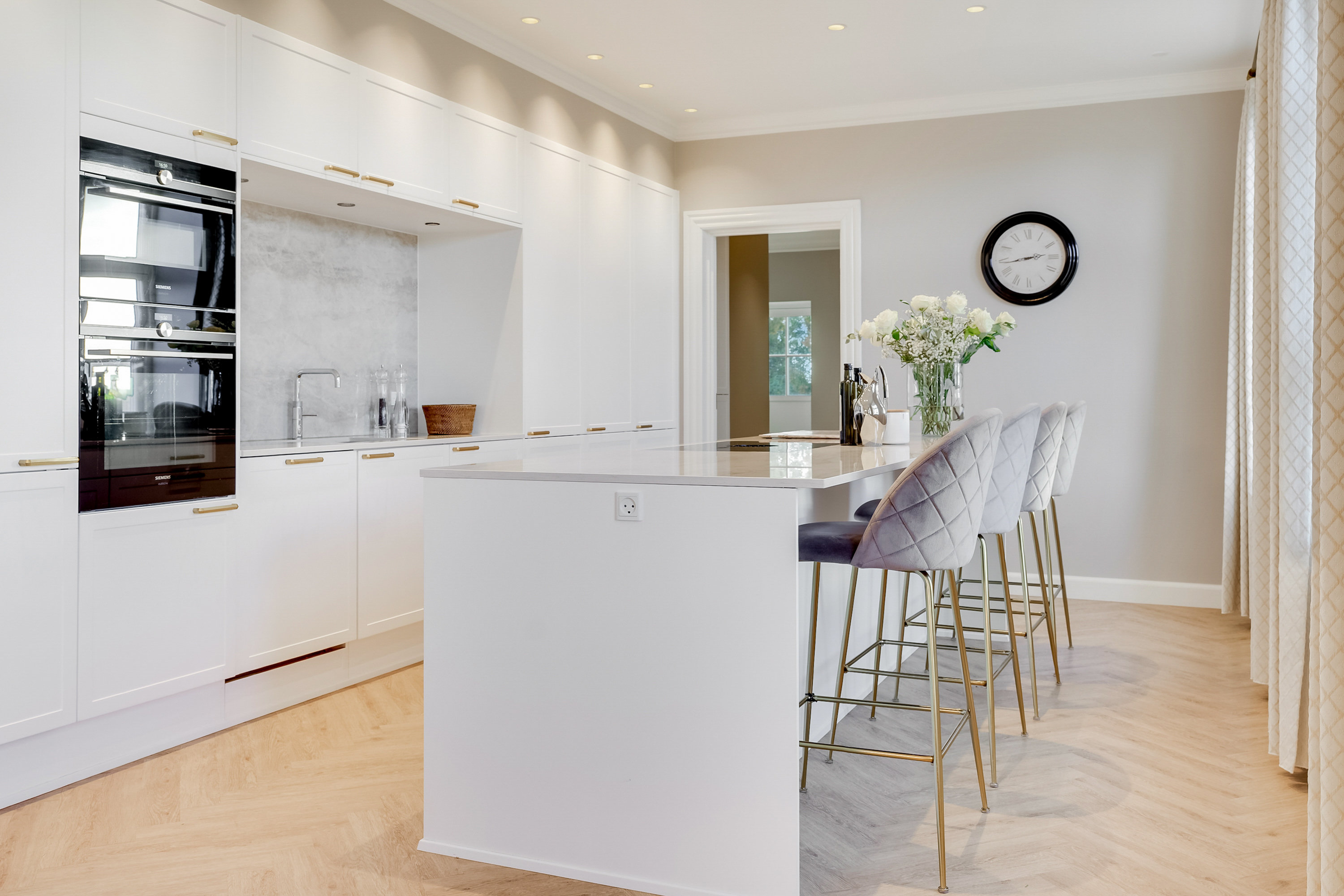 Fremhævet køkken alrum billede i fuldskærmstilstand. Billede af Dådyrbakken 96, 5500 Middelfart