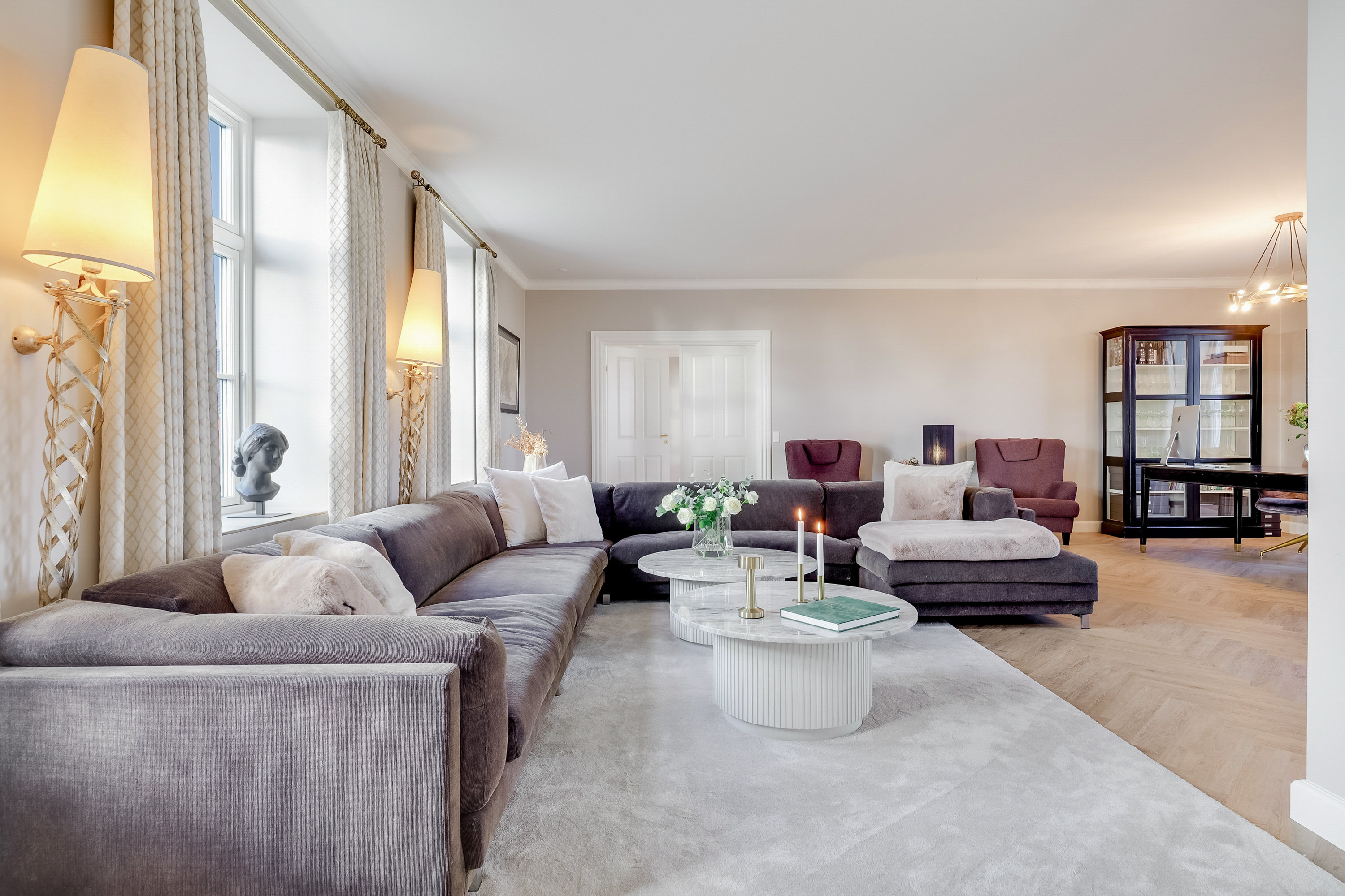 Fremhævet stue billede i fuldskærmstilstand. Billede af Dådyrbakken 96, 5500 Middelfart