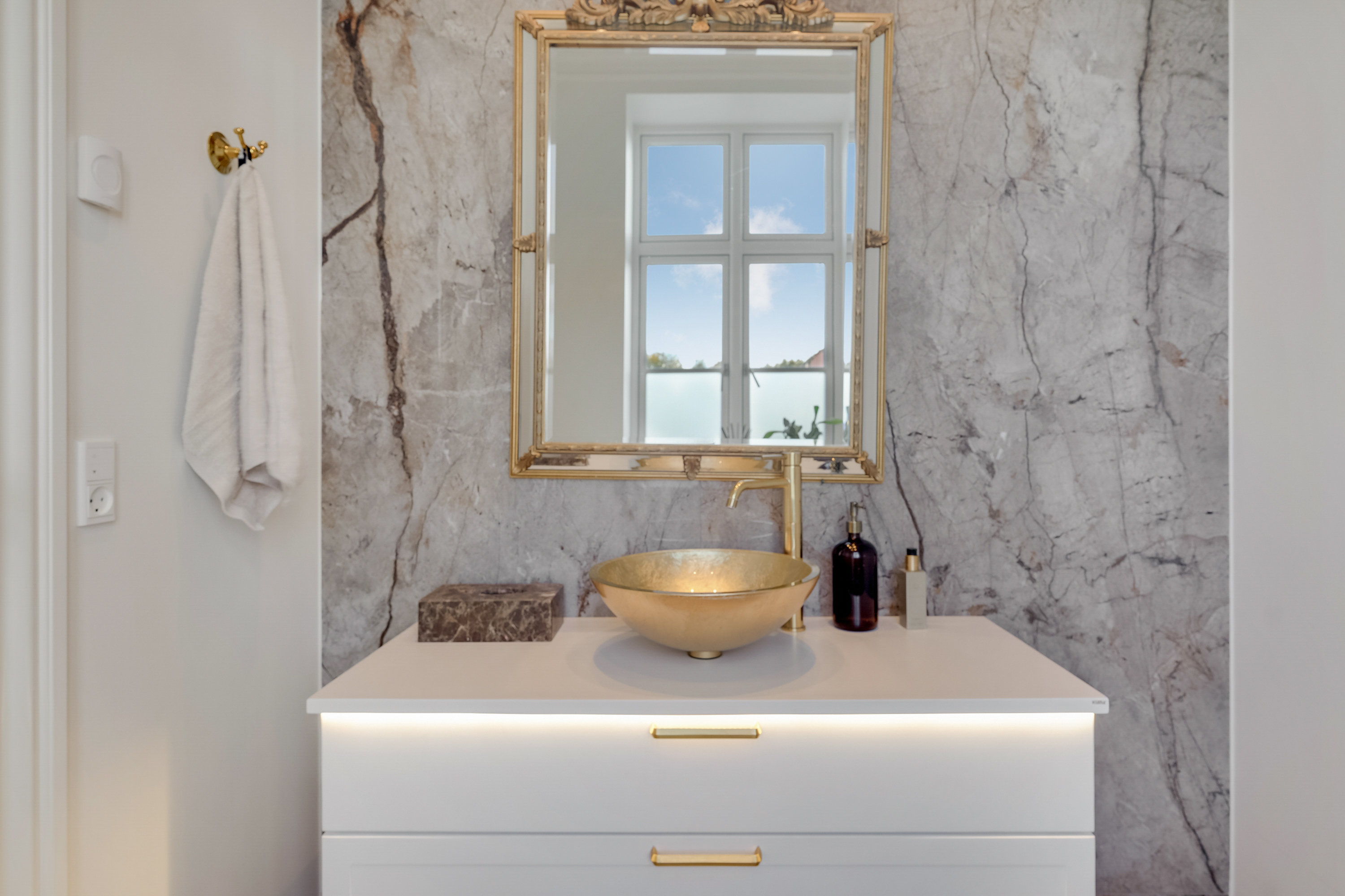 Fremhævet gæstetoilet billede i fuldskærmstilstand. Billede af Dådyrbakken 96, 5500 Middelfart