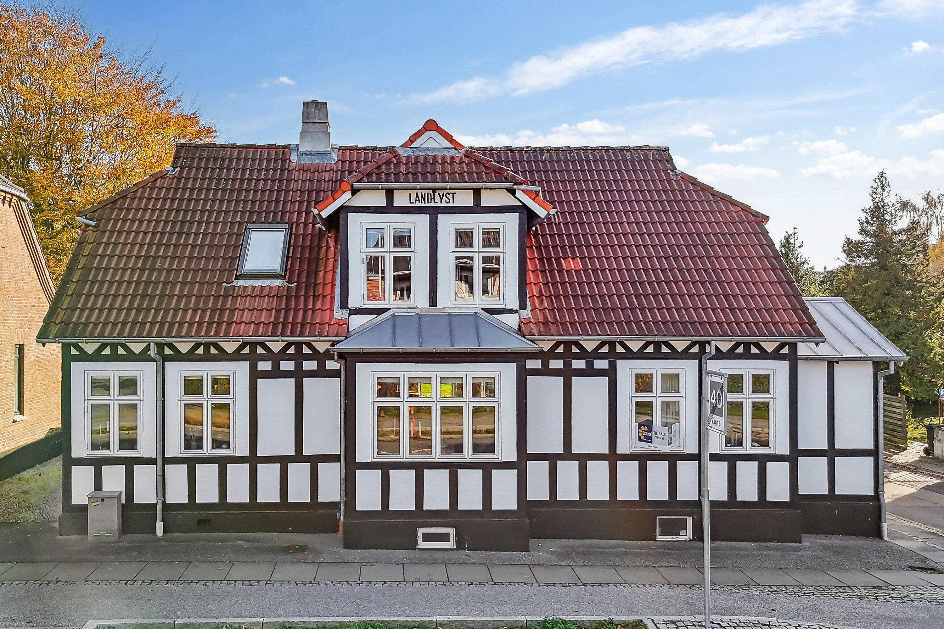 Fremhævet luftfoto billede i fuldskærmstilstand. Billede af Horsensvej 2, 8722 Hedensted