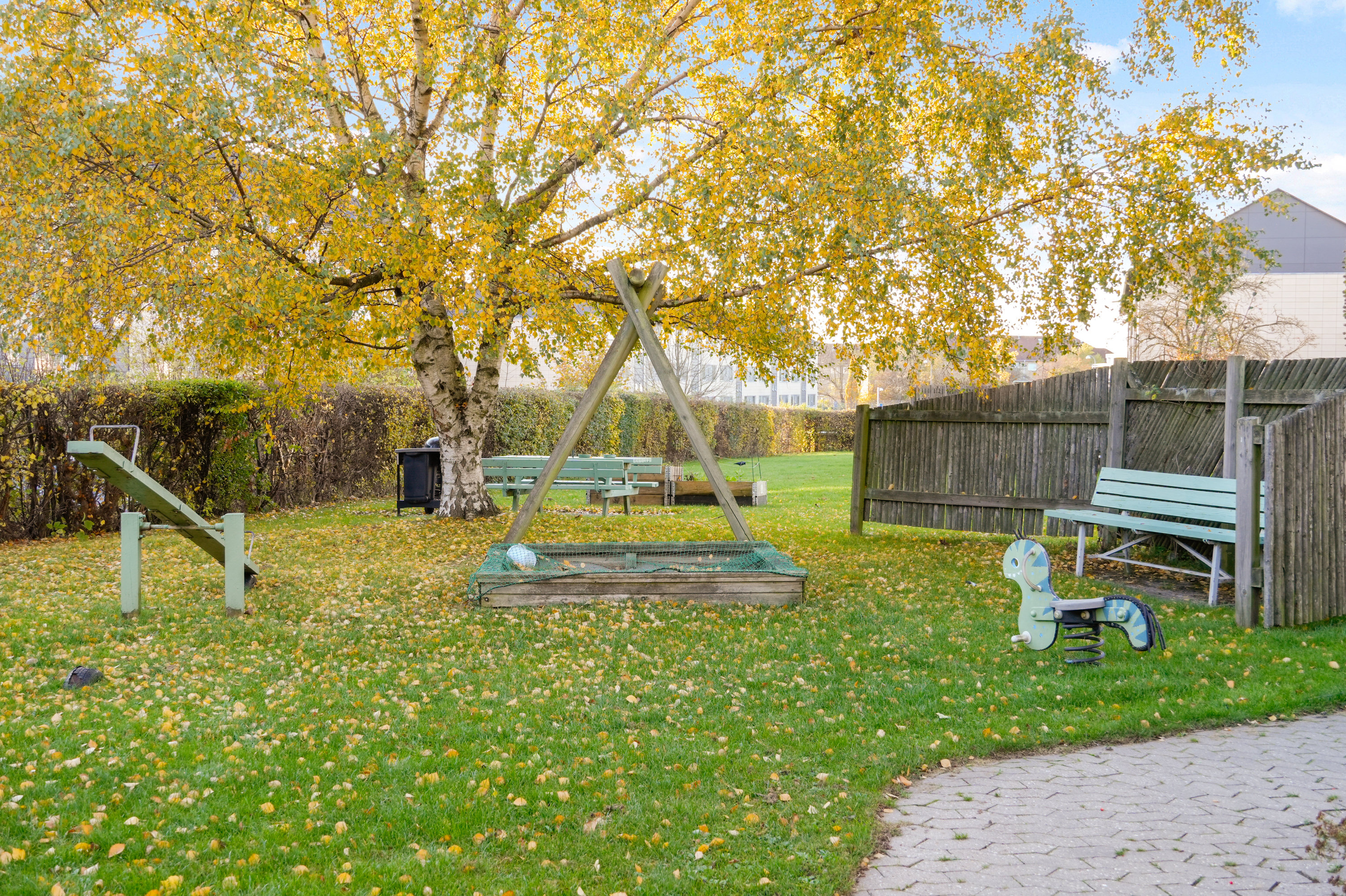 Fremhævet andet billede i fuldskærmstilstand. Billede af Novembervej 11, 1. th., 2860 Søborg