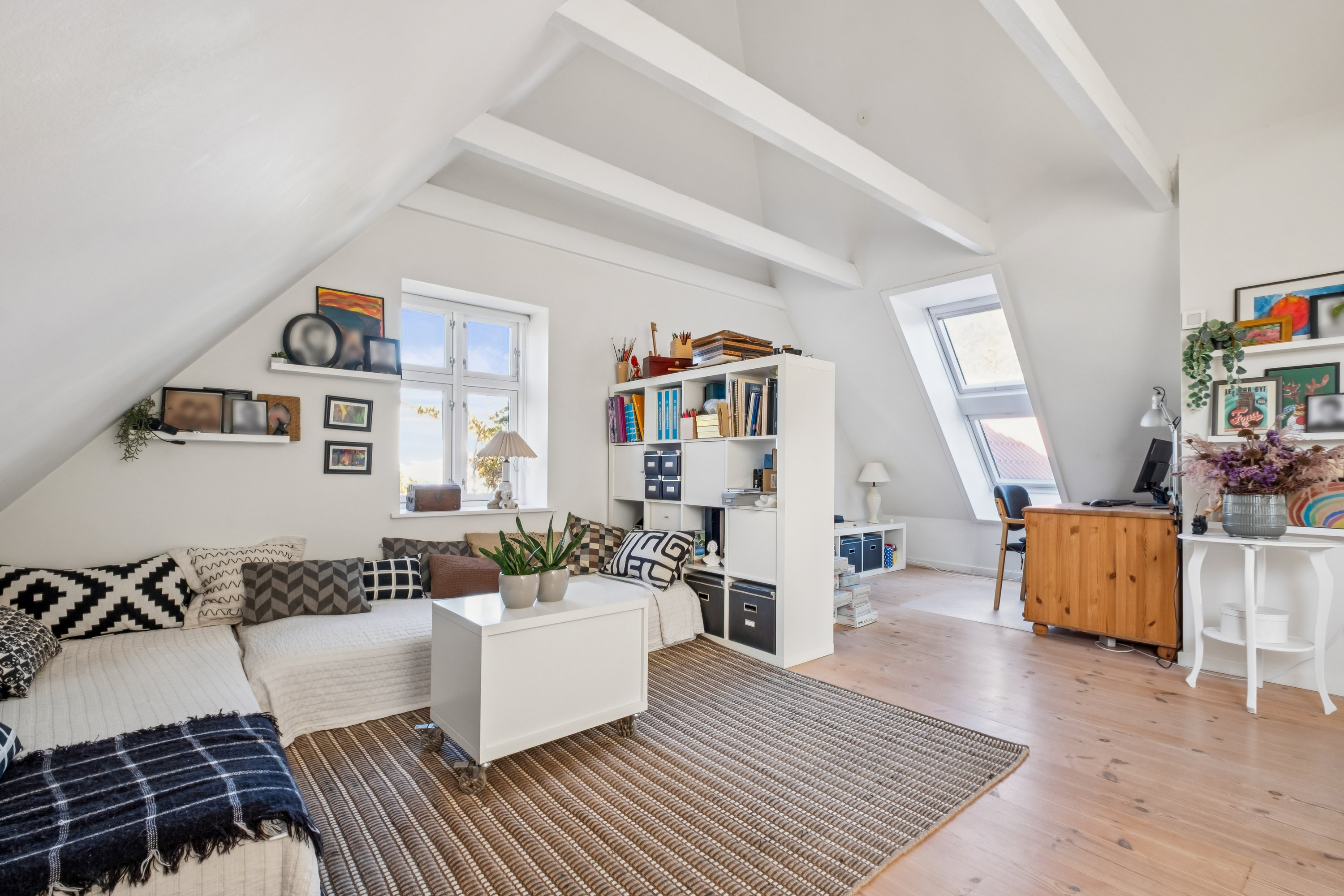 Fremhævet stue billede i fuldskærmstilstand. Billede af Egebjergvej 180, 8700 Horsens