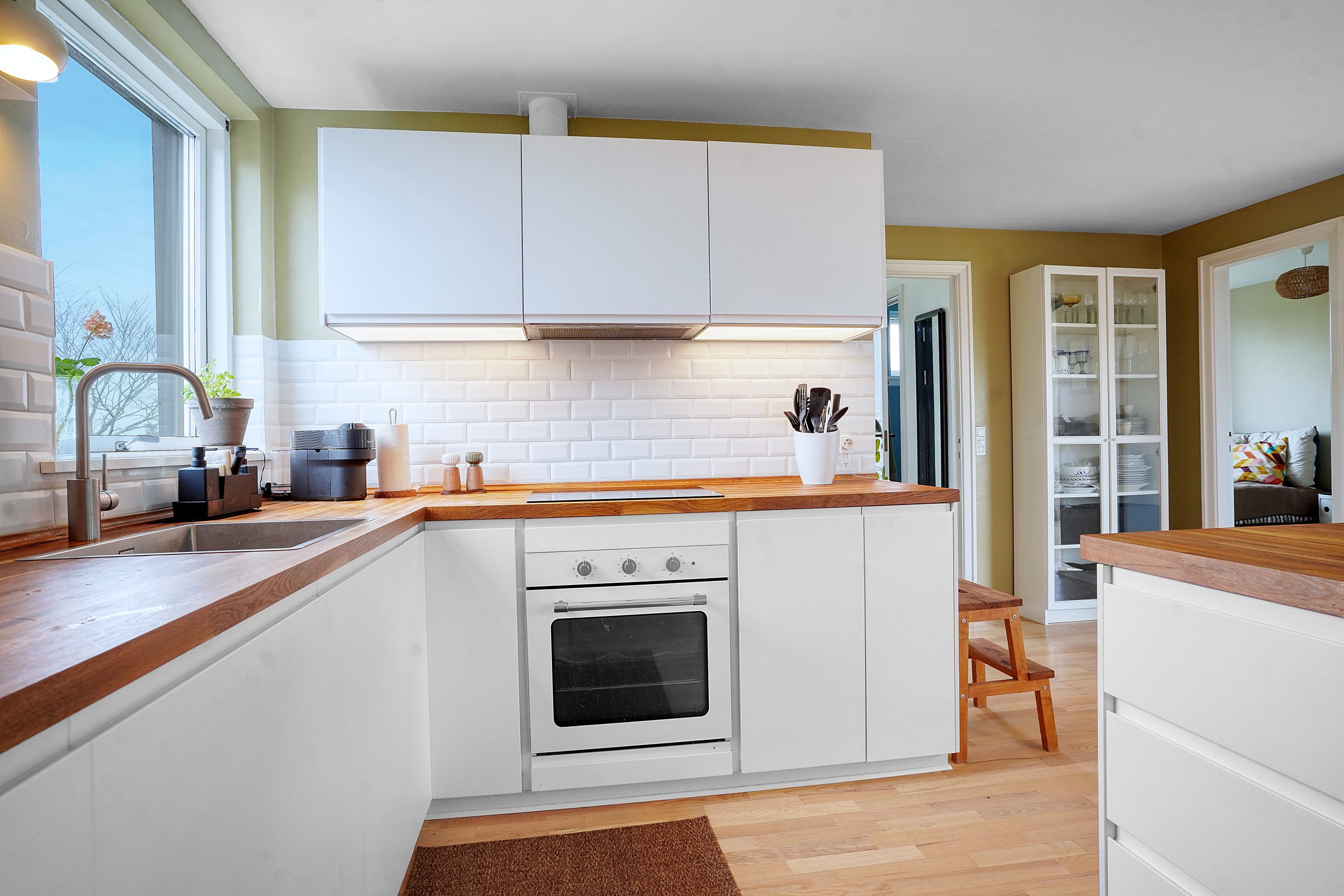 Fremhævet køkken billede i fuldskærmstilstand. Billede af Teglværksvej 7, 3140 Ålsgårde