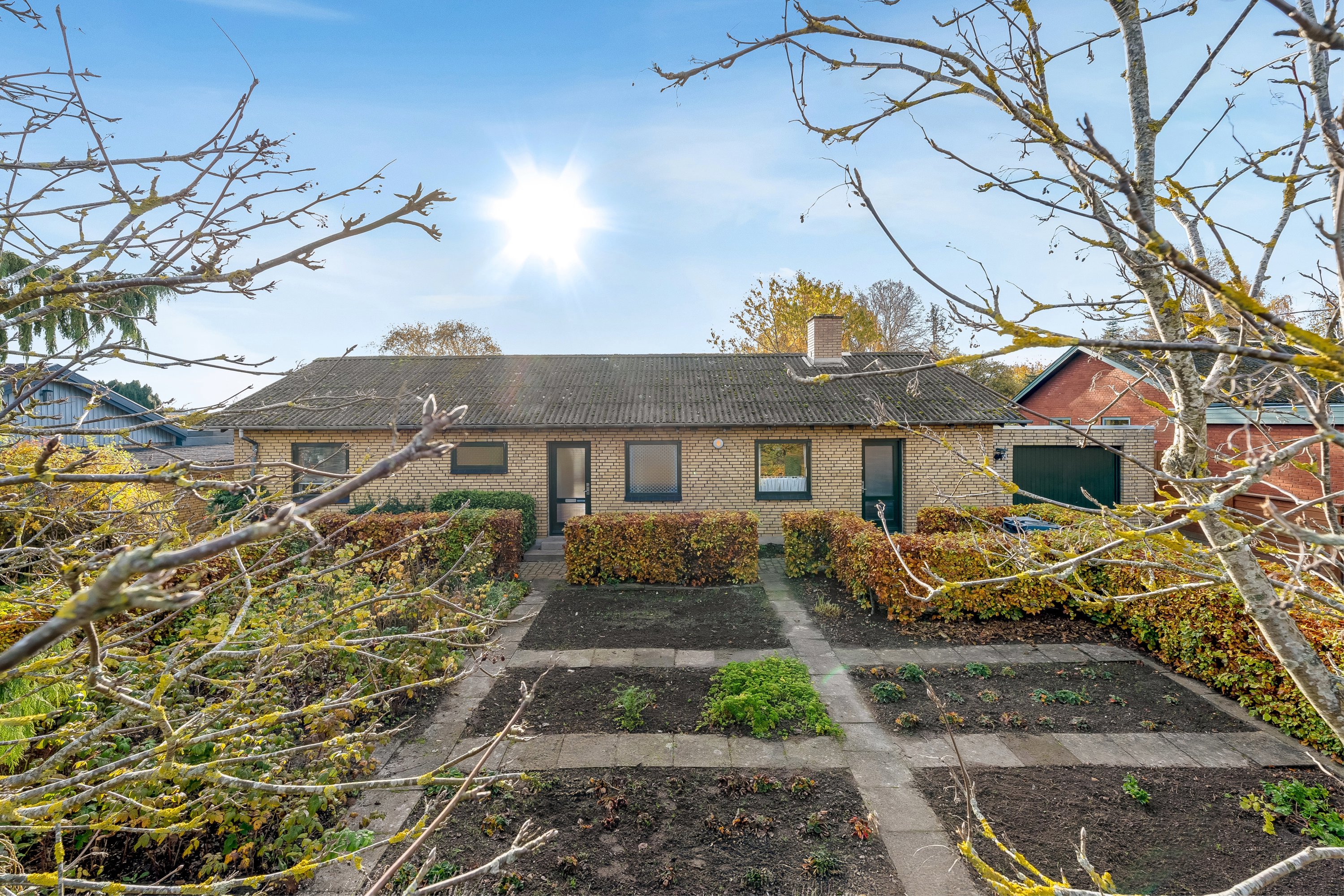 Fremhævet mastefoto billede i fuldskærmstilstand. Billede af Egevej 6, Systofte Skovby, 4800 Nykøbing F