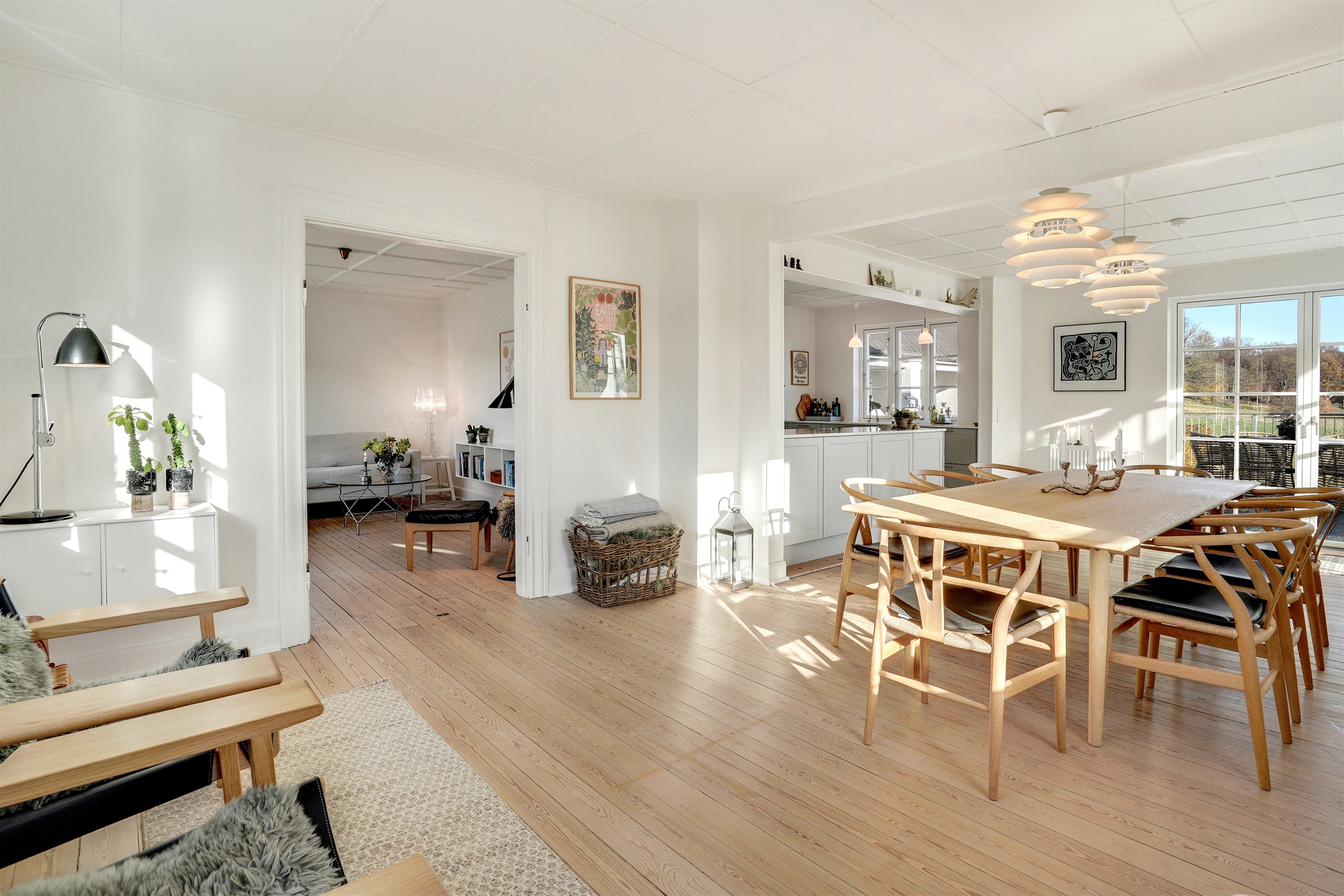 Fremhævet spisestue billede i fuldskærmstilstand. Billede af De Lichtenbergs Vej 22, Nørup, 7182 Bredsten