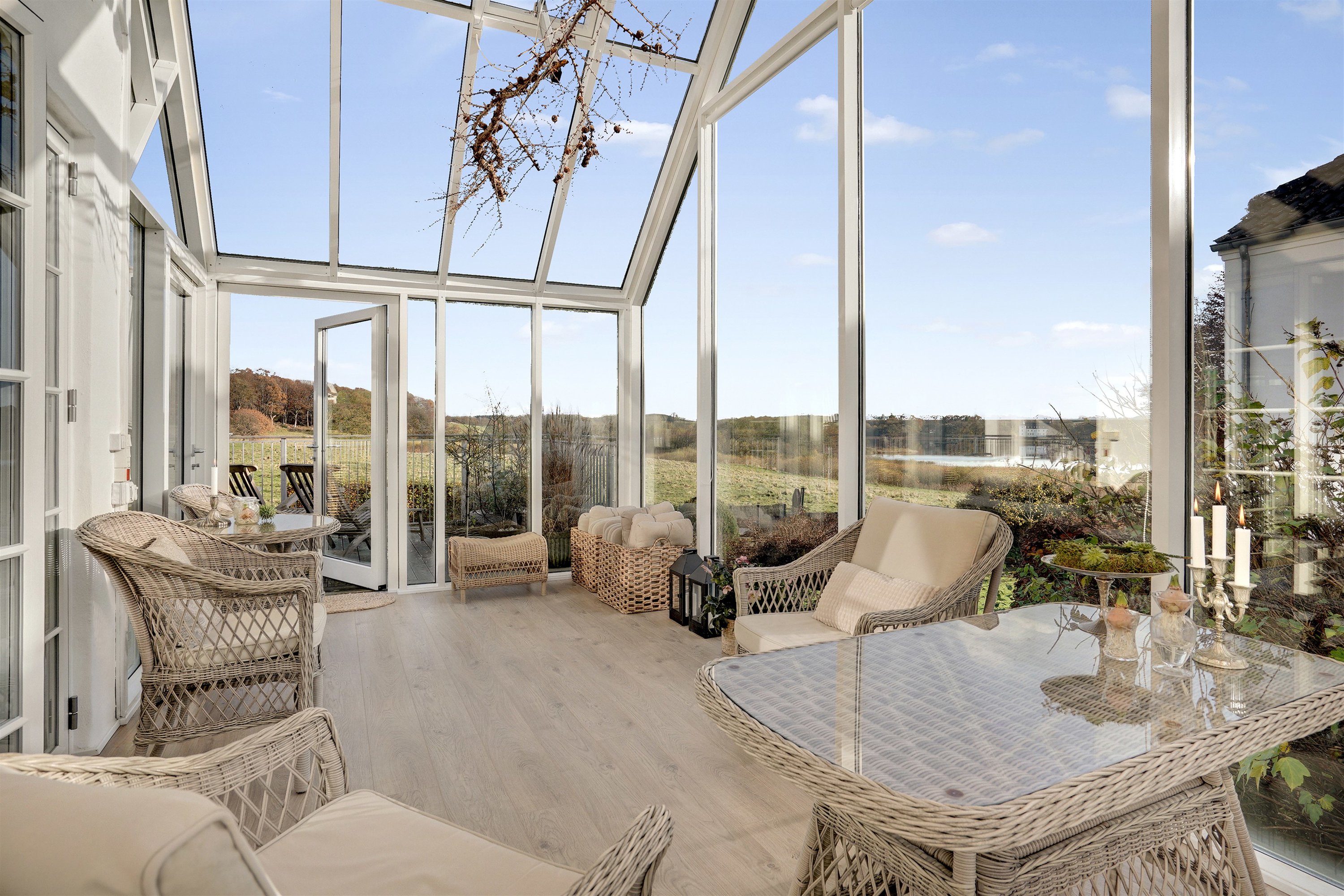 Miniaturebillede 1: udestue. Billede af De Lichtenbergs Vej 22, Nørup, 7182 Bredsten