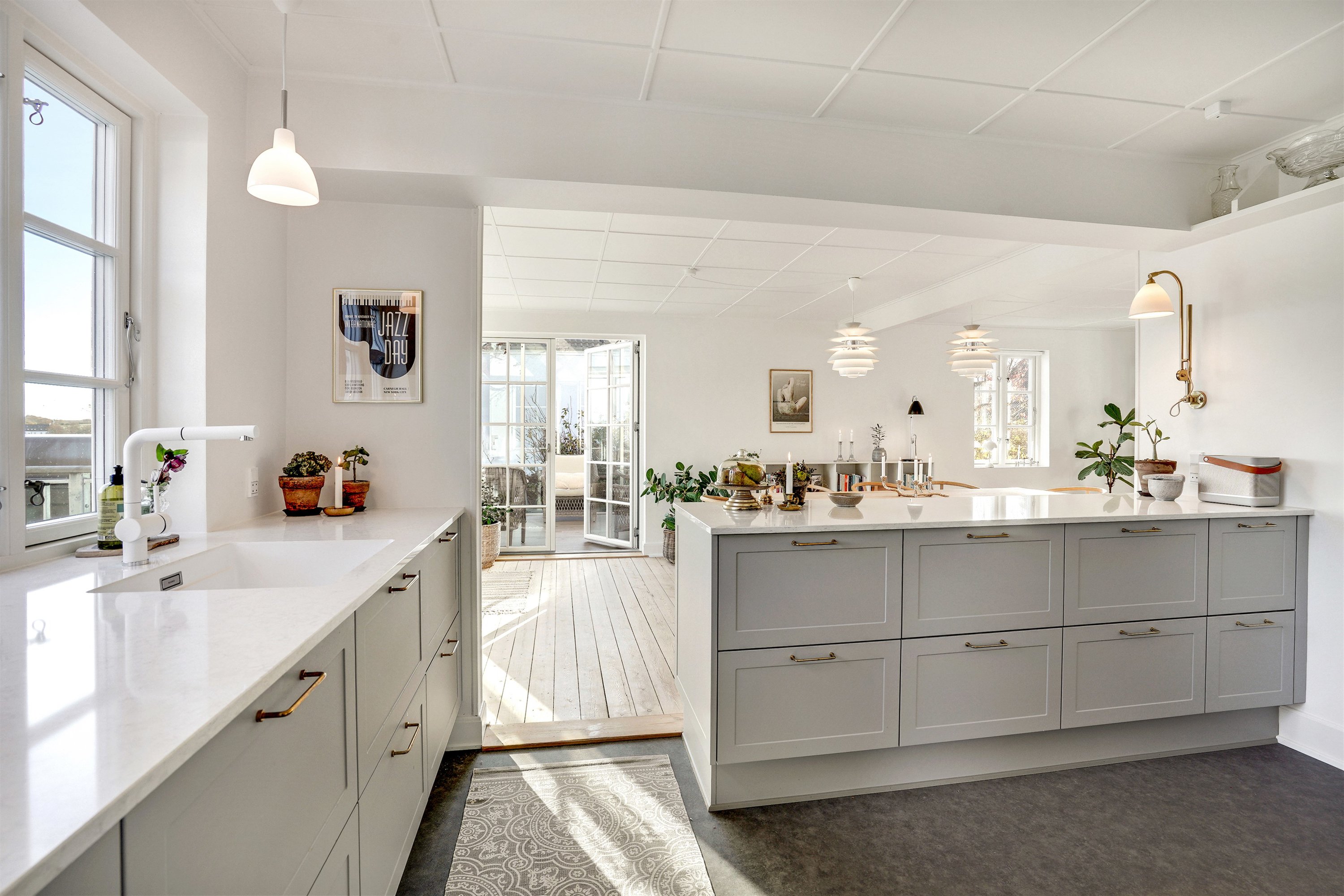 Fremhævet køkken billede i fuldskærmstilstand. Billede af De Lichtenbergs Vej 22, Nørup, 7182 Bredsten