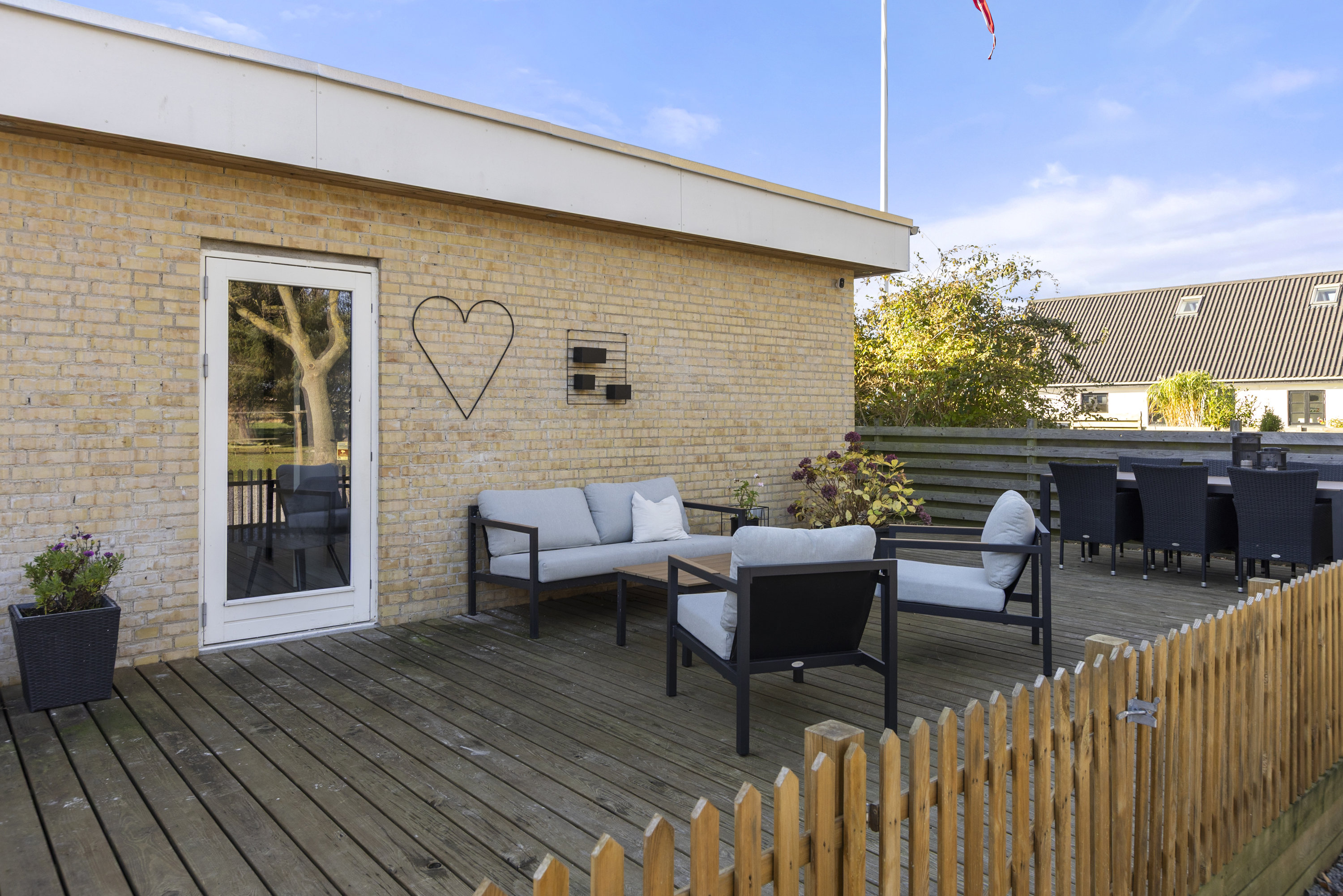 Fremhævet terrasse billede i fuldskærmstilstand. Billede af Slagelsevej 201, 4400 Kalundborg