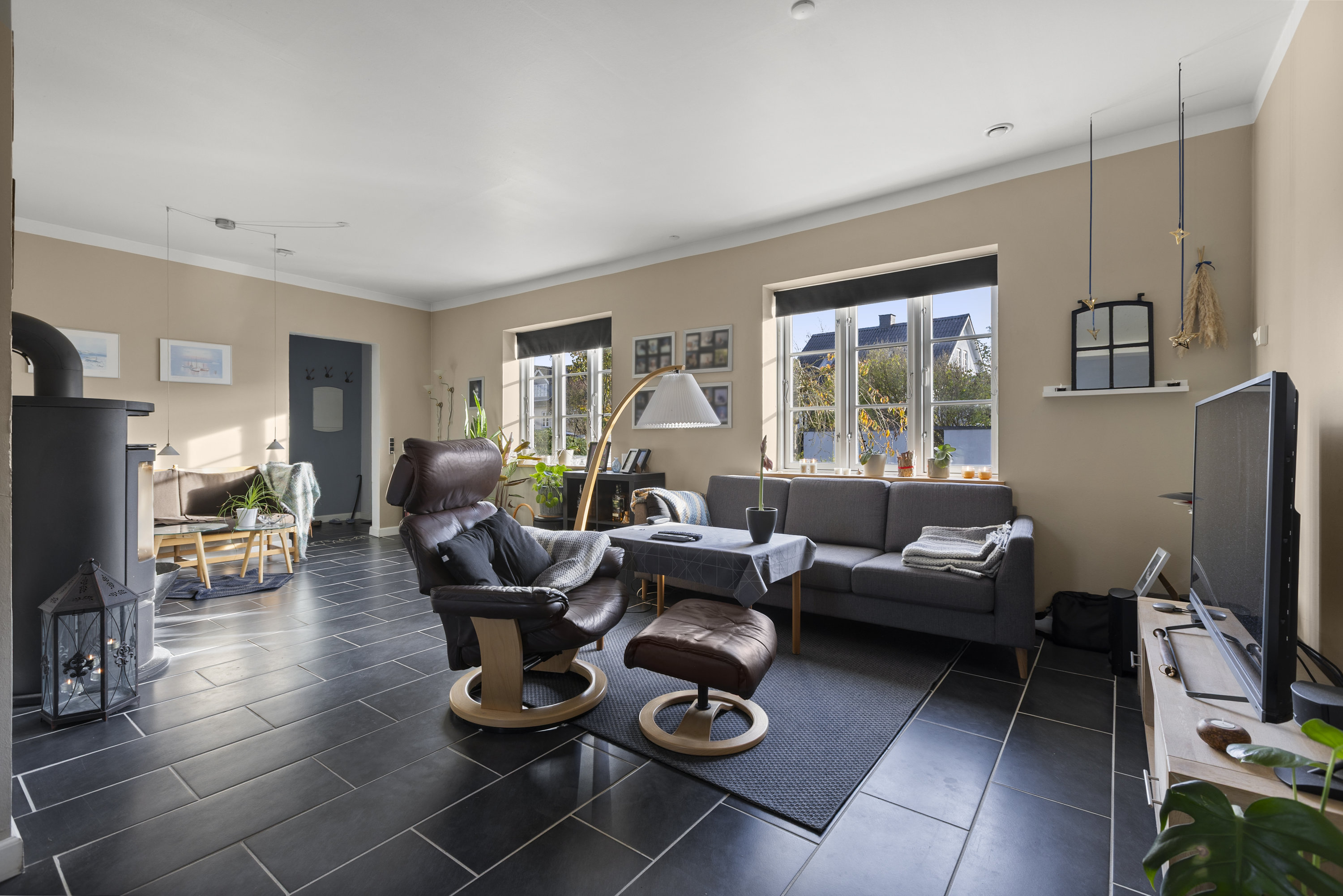 Fremhævet stue billede i fuldskærmstilstand. Billede af Vemmeløsevej 2, Gimlinge, 4200 Slagelse