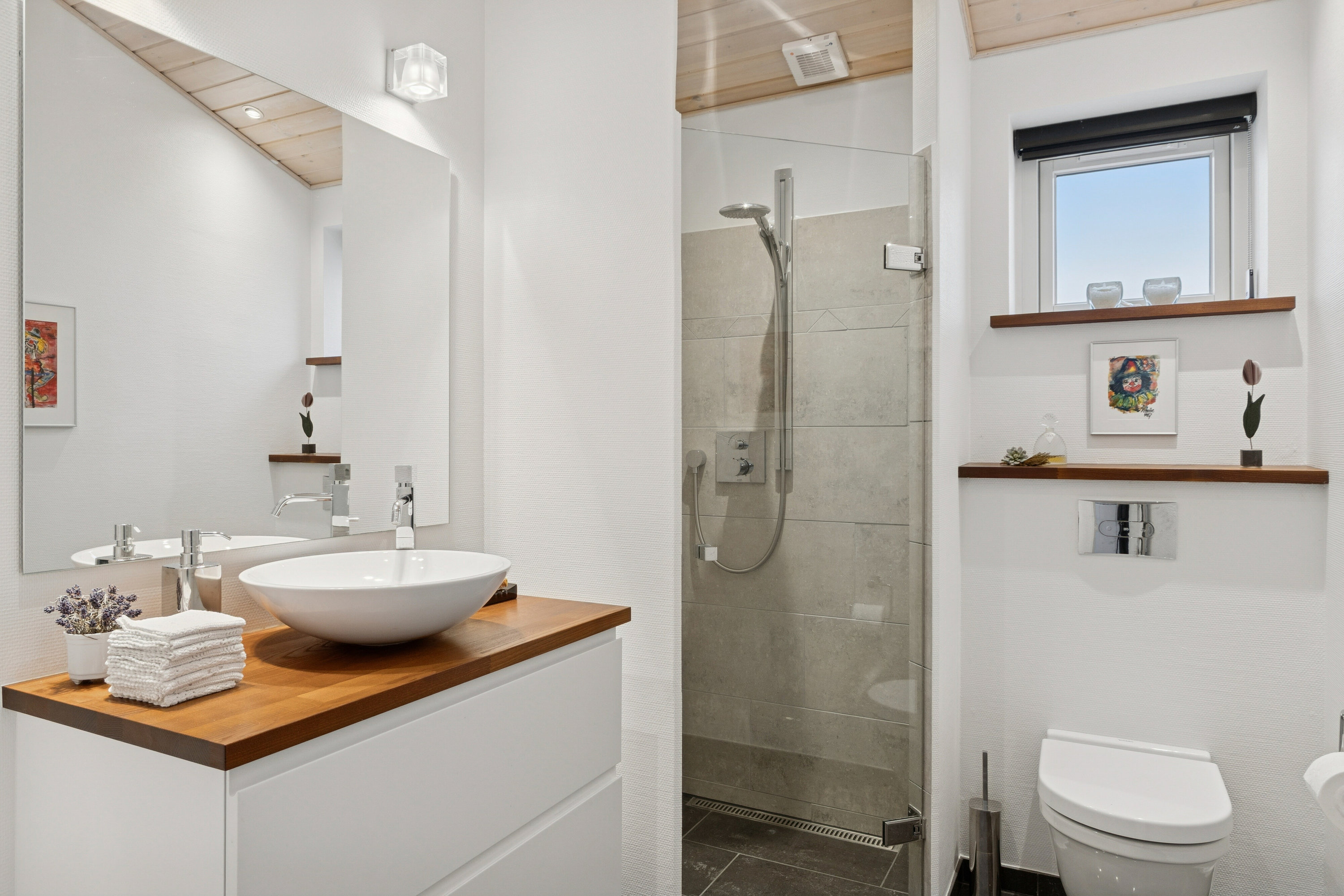 Fremhævet badeværelse billede i fuldskærmstilstand. Billede af Forsythiavej 6, 7700 Thisted