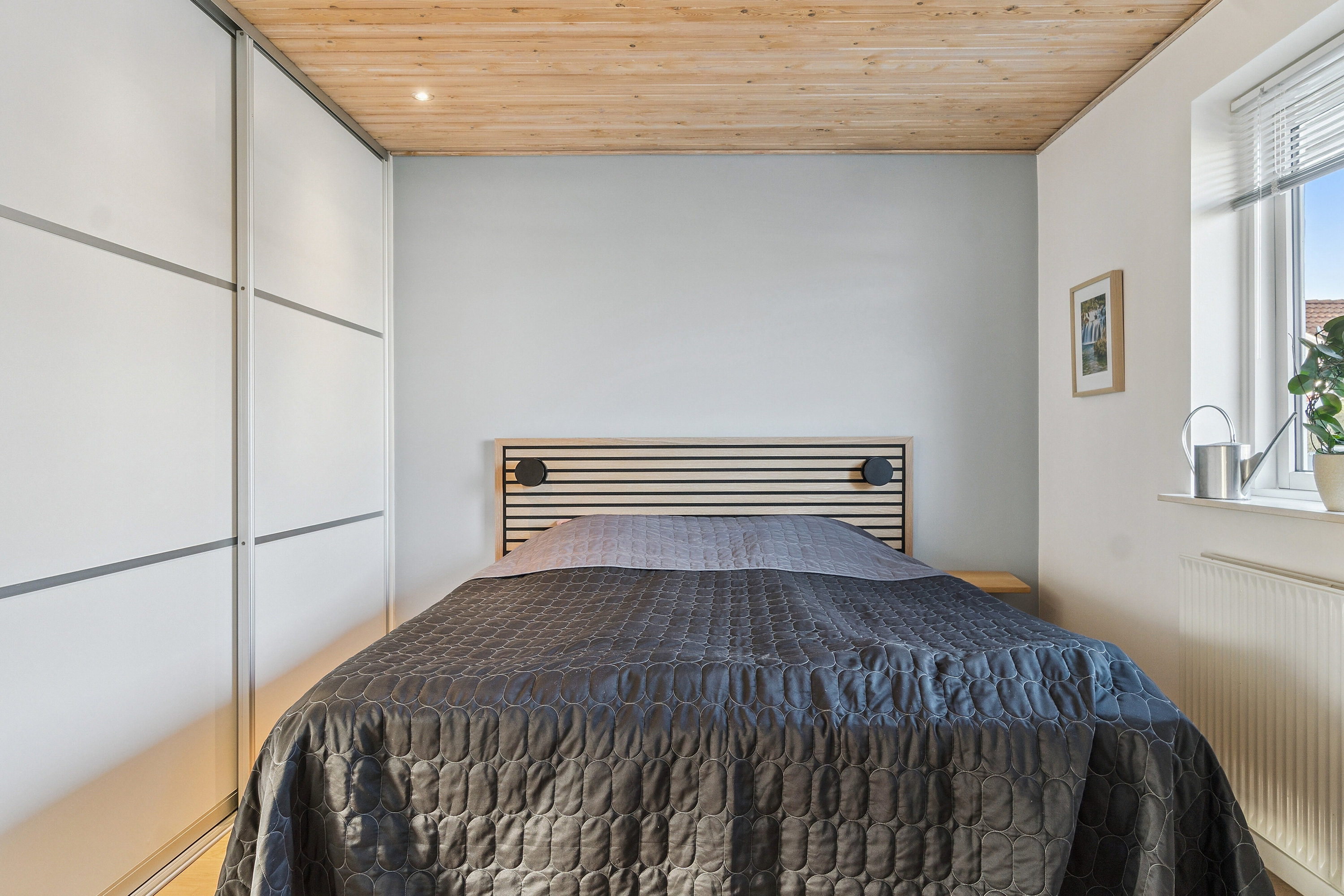 Fremhævet soveværelse billede i fuldskærmstilstand. Billede af Årupparken 25, 8722 Hedensted