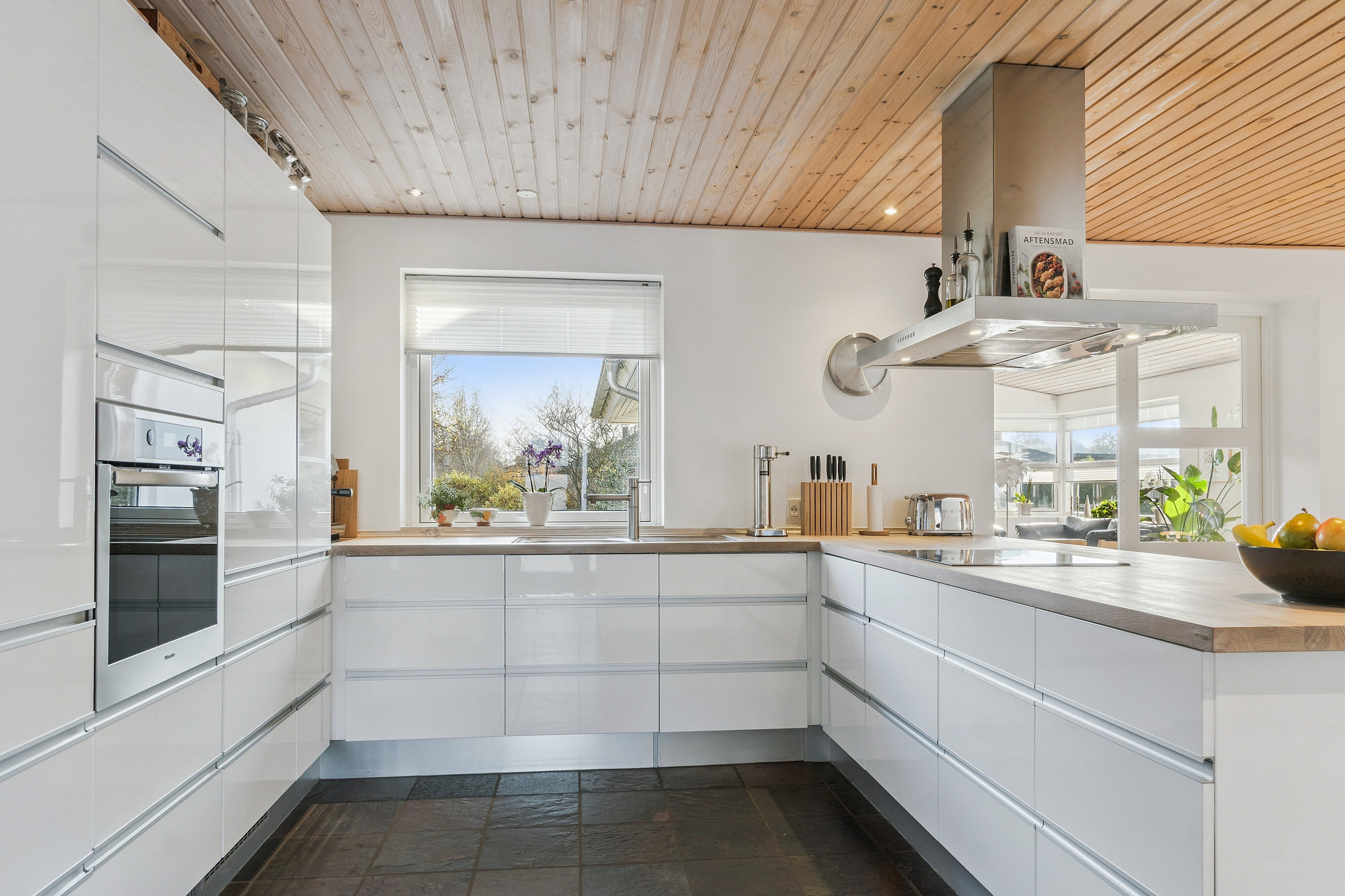 Fremhævet køkken billede i fuldskærmstilstand. Billede af Årupparken 25, 8722 Hedensted