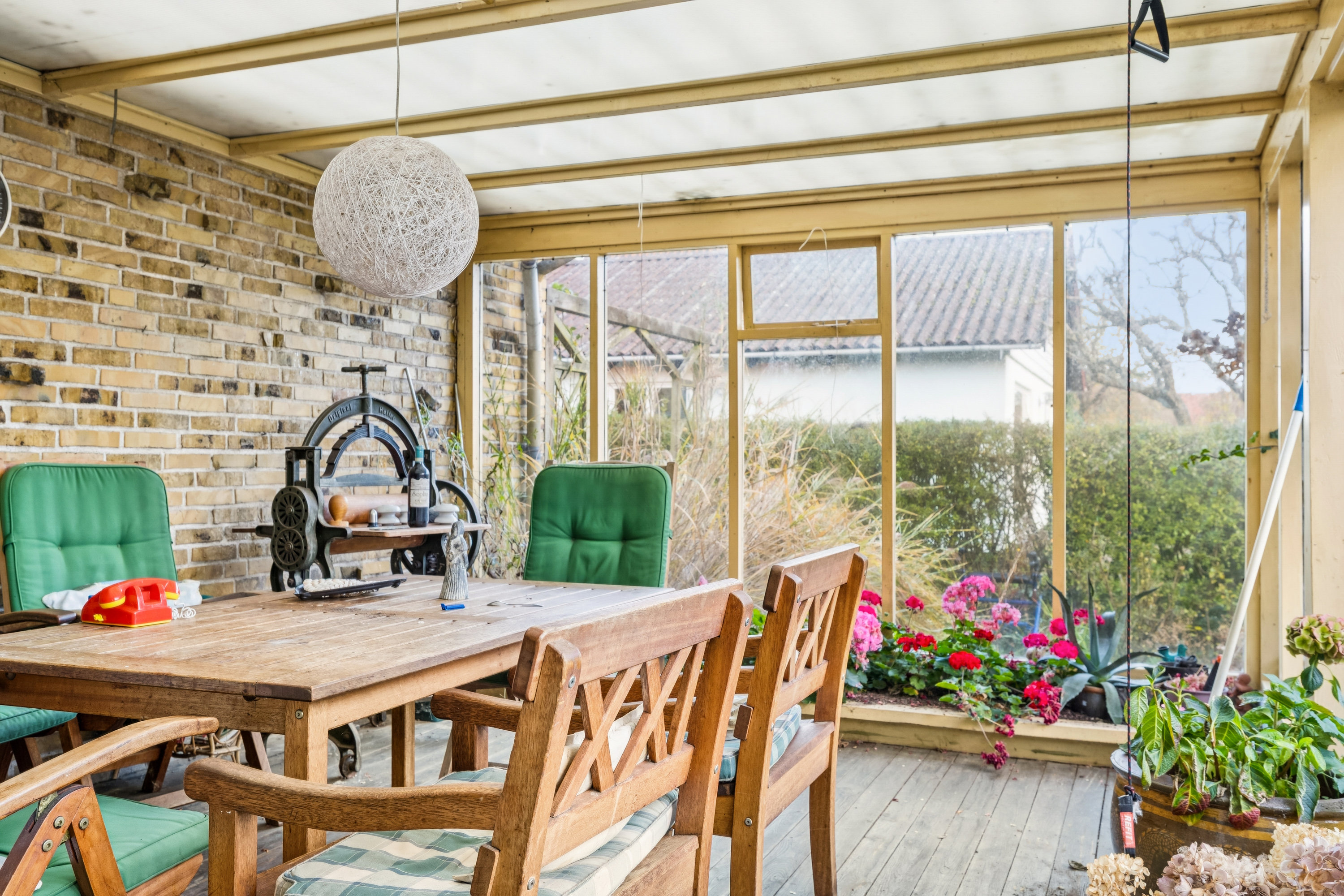 Fremhævet stue billede i fuldskærmstilstand. Billede af Granvej 14, 5250 Odense SV