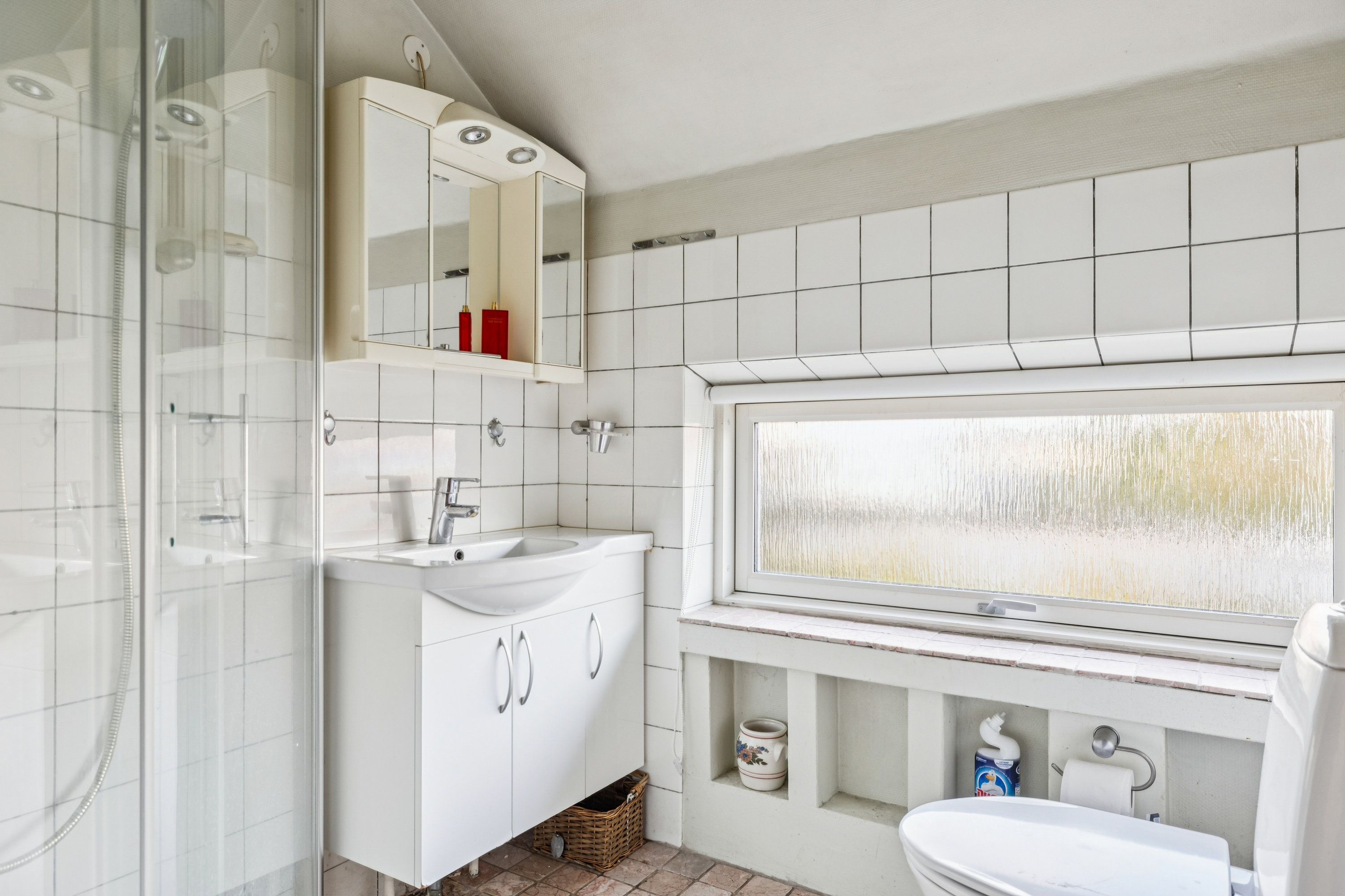 Fremhævet badeværelse billede i fuldskærmstilstand. Billede af Granvej 14, 5250 Odense SV