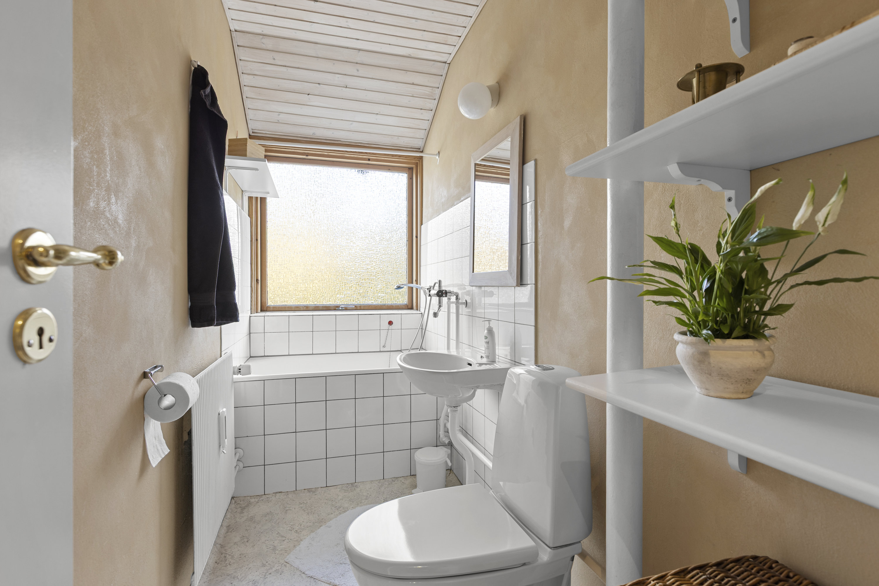 Fremhævet badeværelse billede i fuldskærmstilstand. Billede af Søndre Parkvej 133, 4100 Ringsted