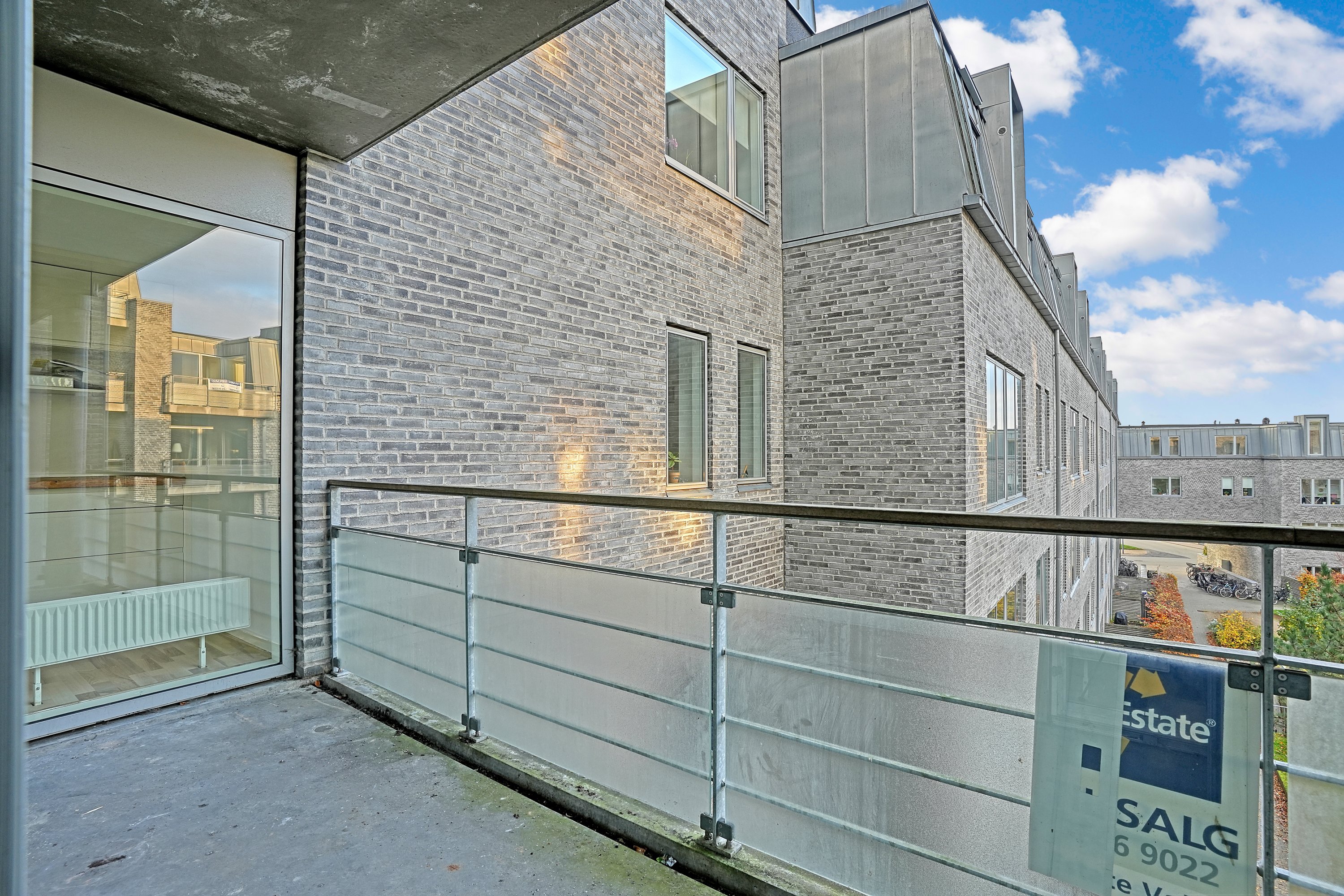 Fremhævet altan billede i fuldskærmstilstand. Billede af Ebbe Rodes Allé 7, 3. th., 2500 Valby