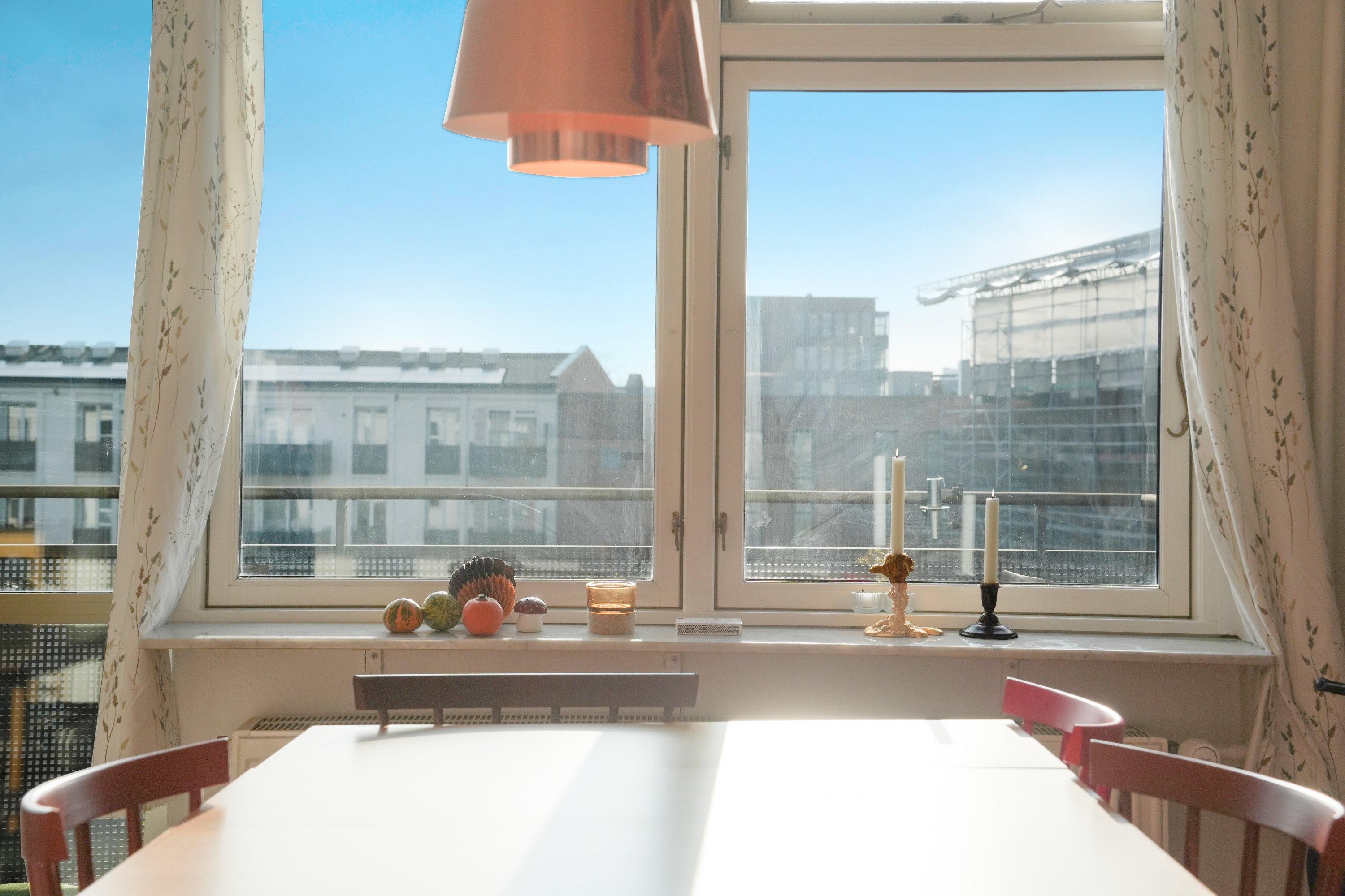 Fremhævet spisestue billede i fuldskærmstilstand. Billede af Lyshøjgårdsvej 95, 4. th., 2500 Valby