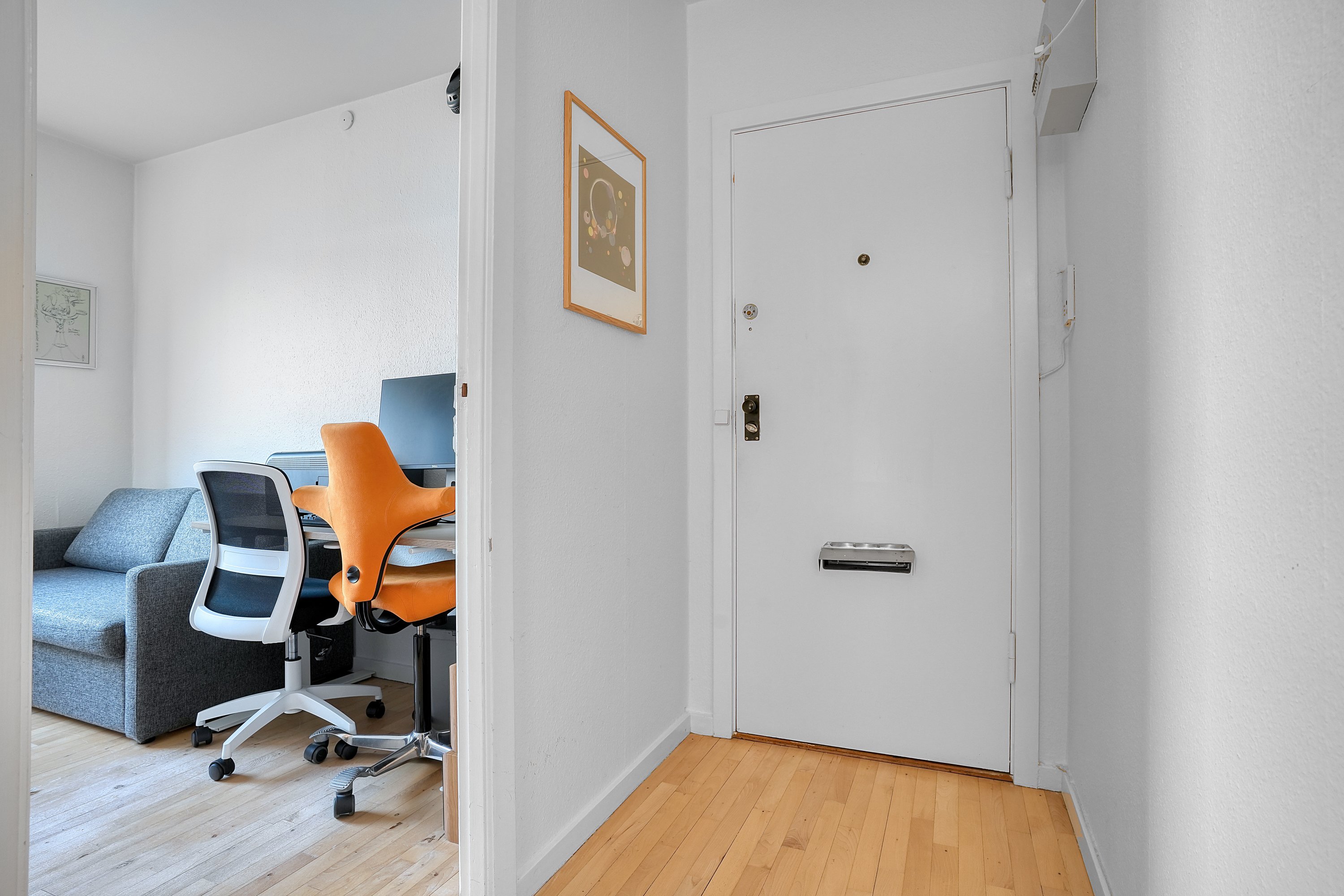 Fremhævet entré billede i fuldskærmstilstand. Billede af Lyshøjgårdsvej 95, 4. th., 2500 Valby