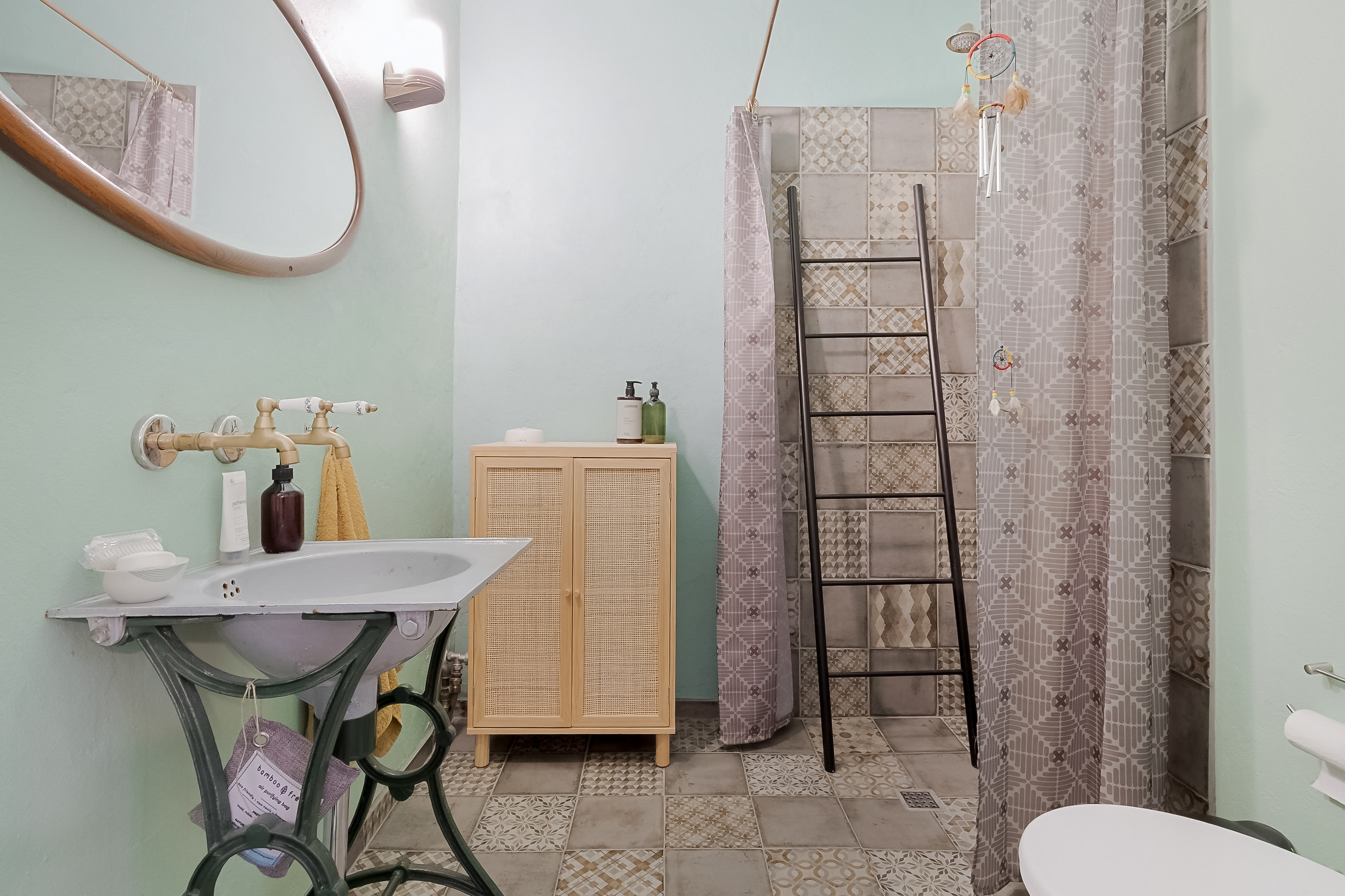 Fremhævet badeværelse billede i fuldskærmstilstand. Billede af Dyrehavevej 94, 5800 Nyborg