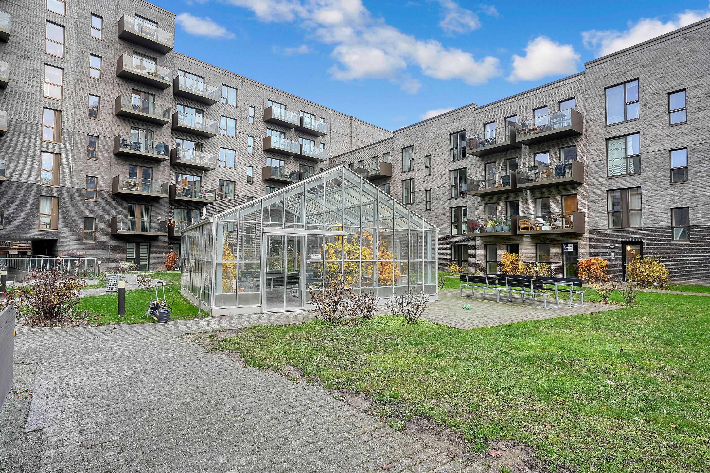 Fremhævet  billede i fuldskærmstilstand. Billede af Løgæblevej 3, 5. tv., 2500 Valby