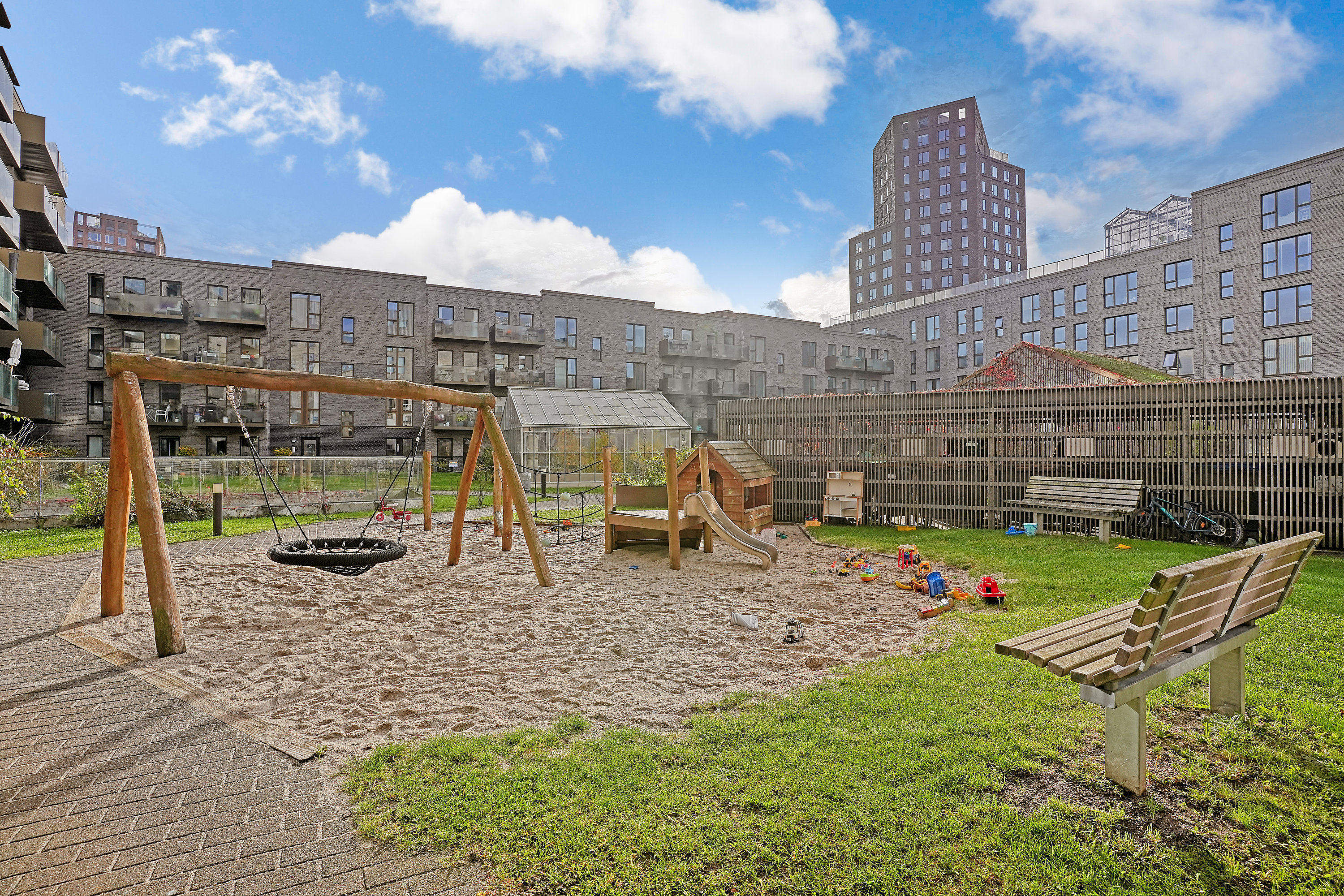 Fremhævet  billede i fuldskærmstilstand. Billede af Løgæblevej 3, 5. tv., 2500 Valby