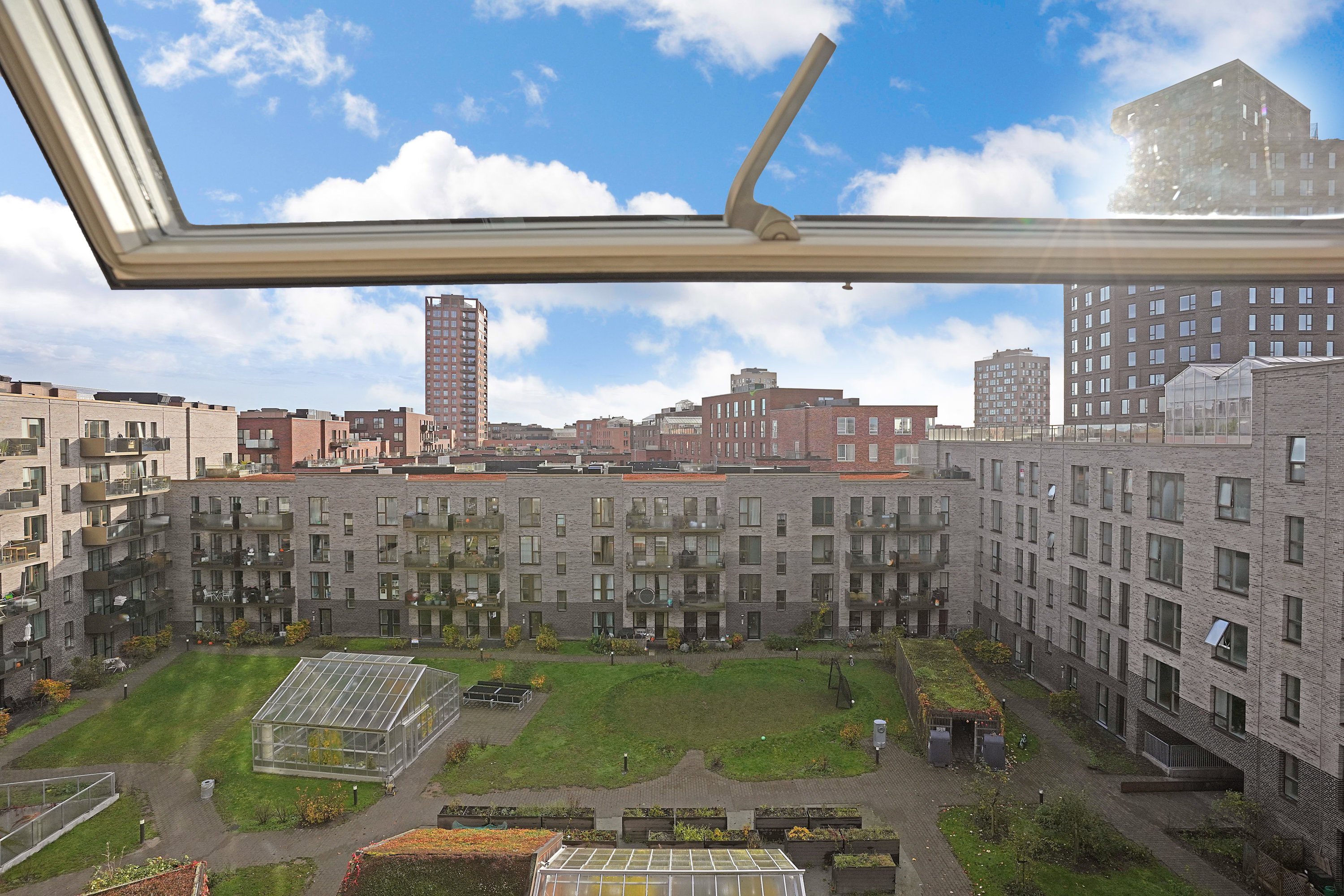 Fremhævet  billede i fuldskærmstilstand. Billede af Løgæblevej 3, 5. tv., 2500 Valby