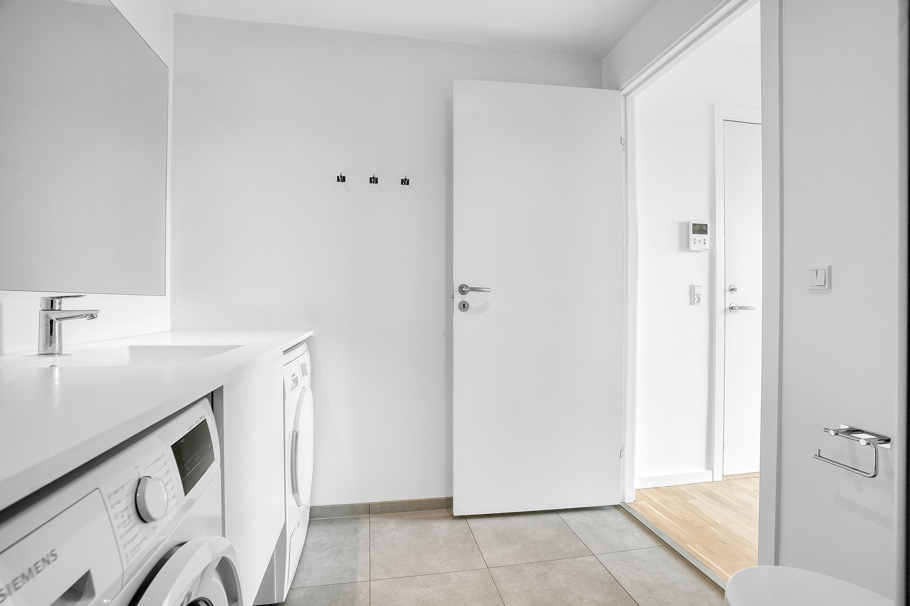 Fremhævet  billede i fuldskærmstilstand. Billede af Løgæblevej 3, 5. tv., 2500 Valby