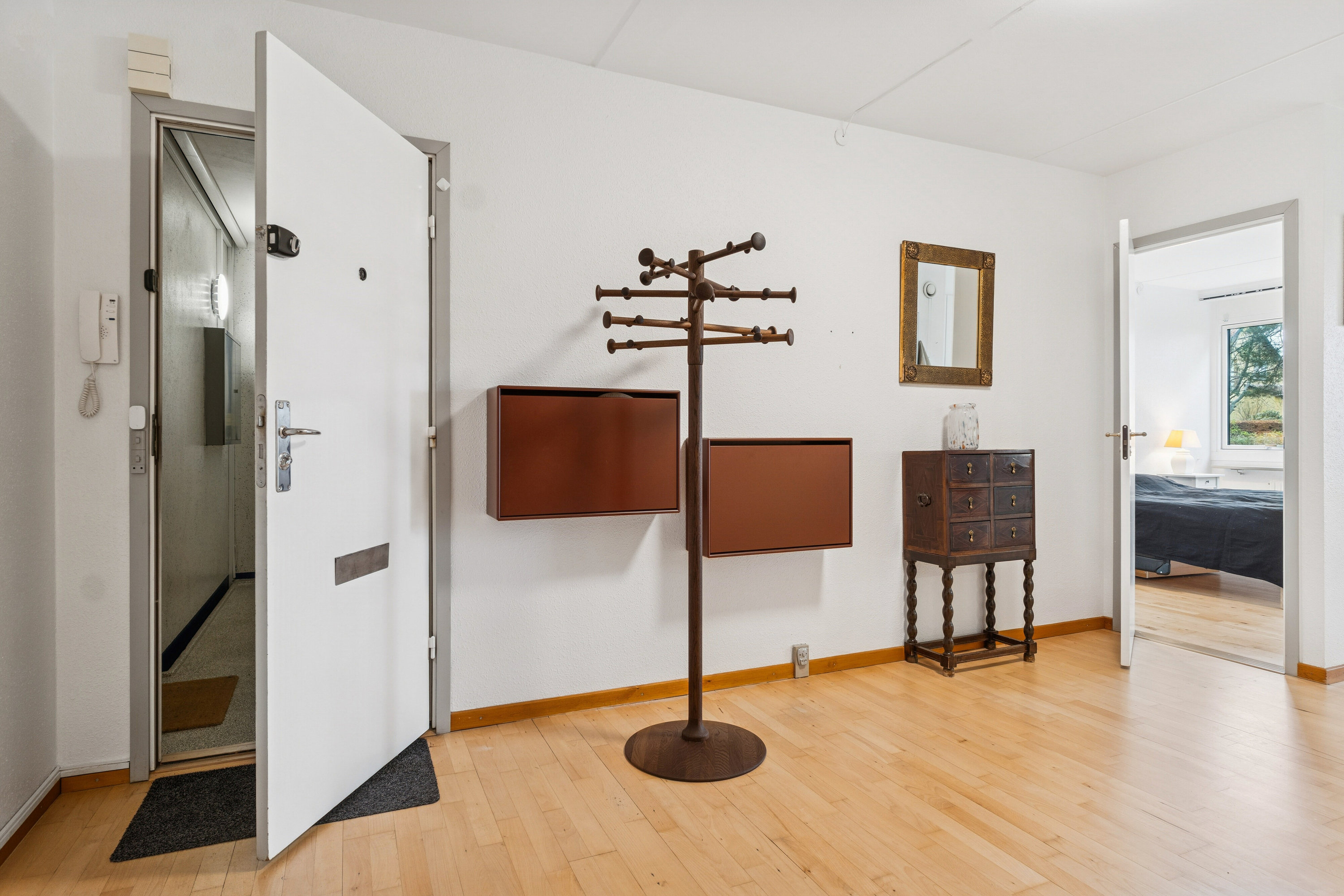 Fremhævet indendørs billede i fuldskærmstilstand. Billede af Hørsholm Park 7, 1. tv., 2970 Hørsholm