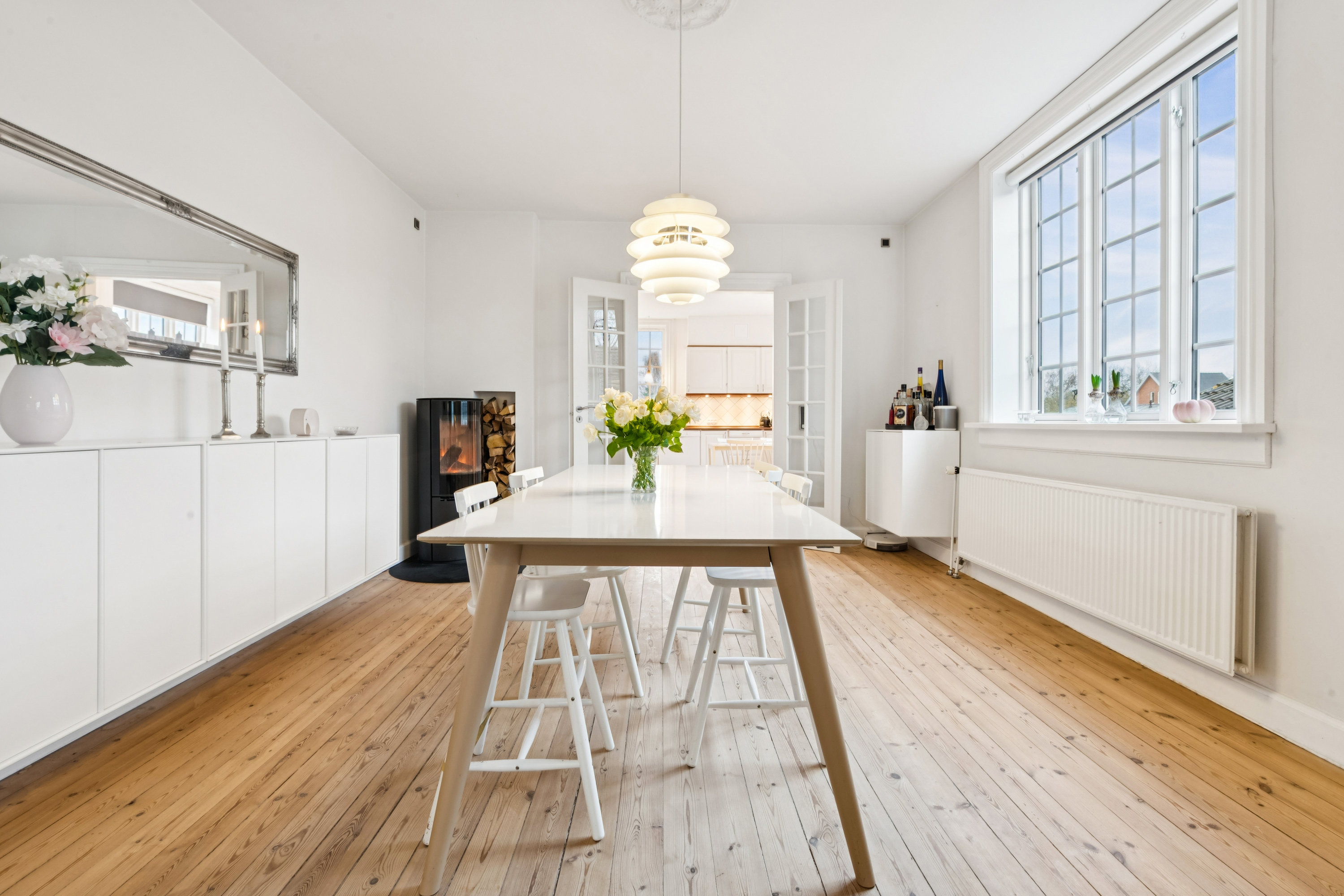 Miniaturebillede 1: stue. Billede af Valdemars Alle 17, 2860 Søborg