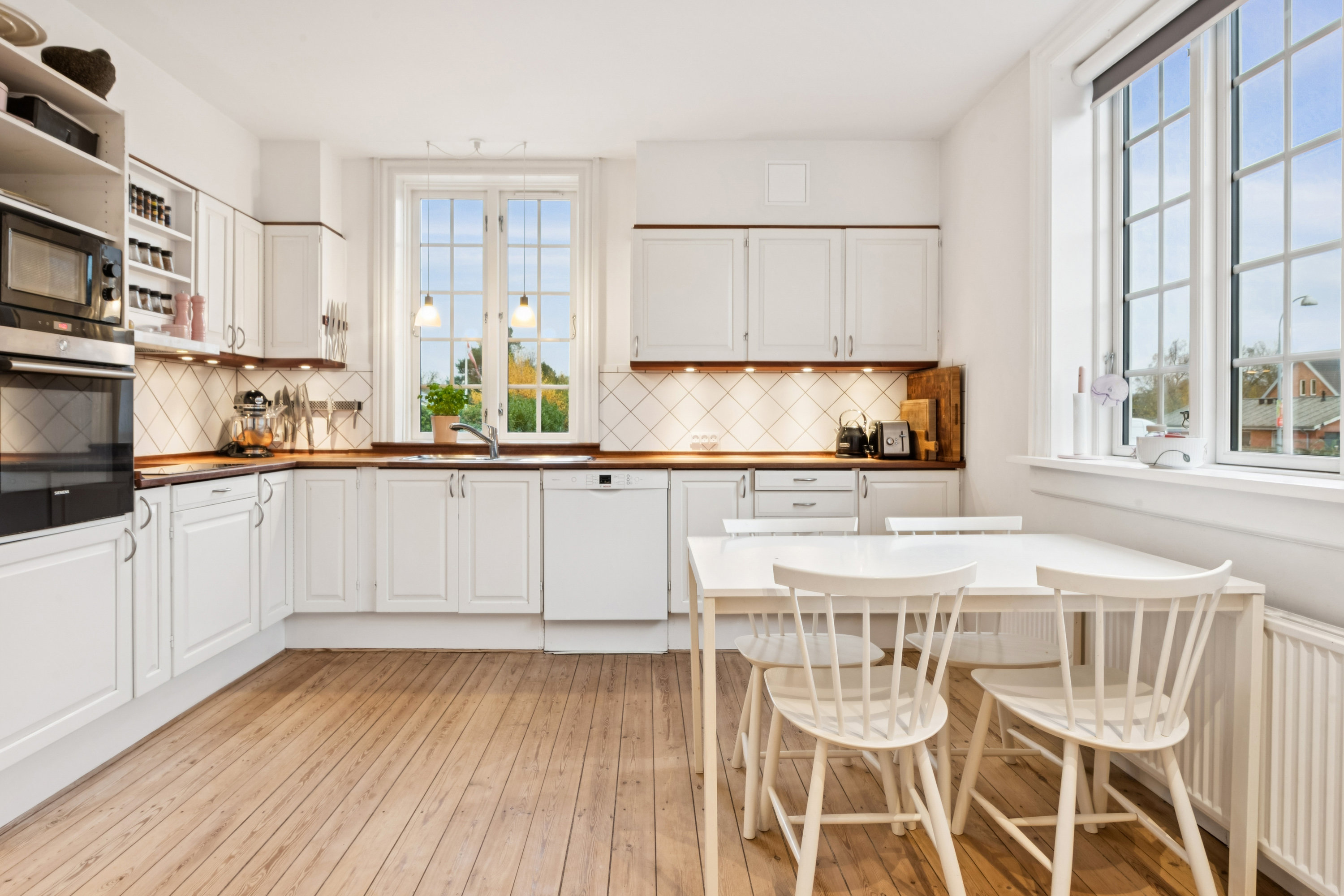 Miniaturebillede 2: køkken. Billede af Valdemars Alle 17, 2860 Søborg