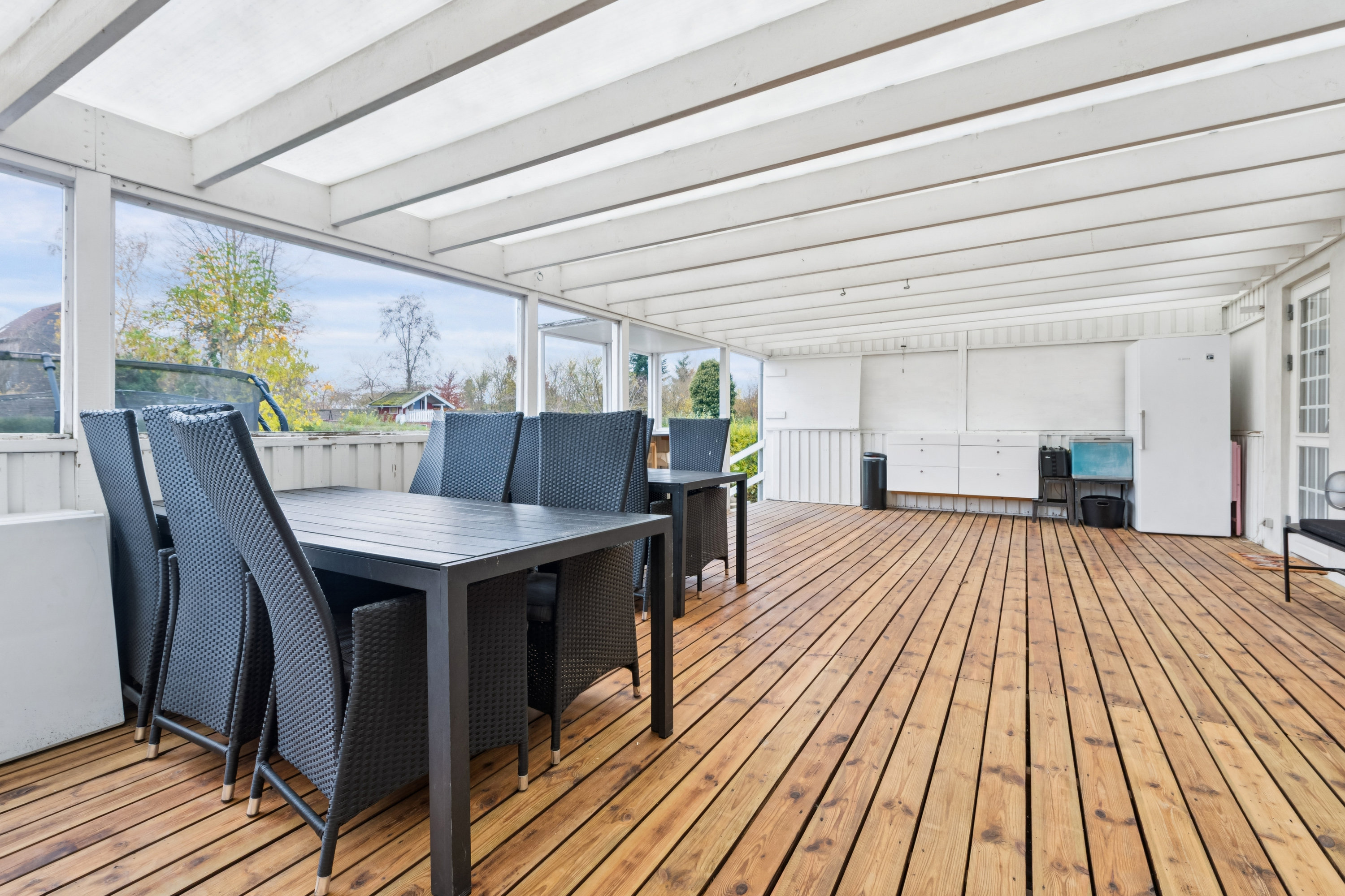 Fremhævet terrasse billede i fuldskærmstilstand. Billede af Valdemars Alle 17, 2860 Søborg