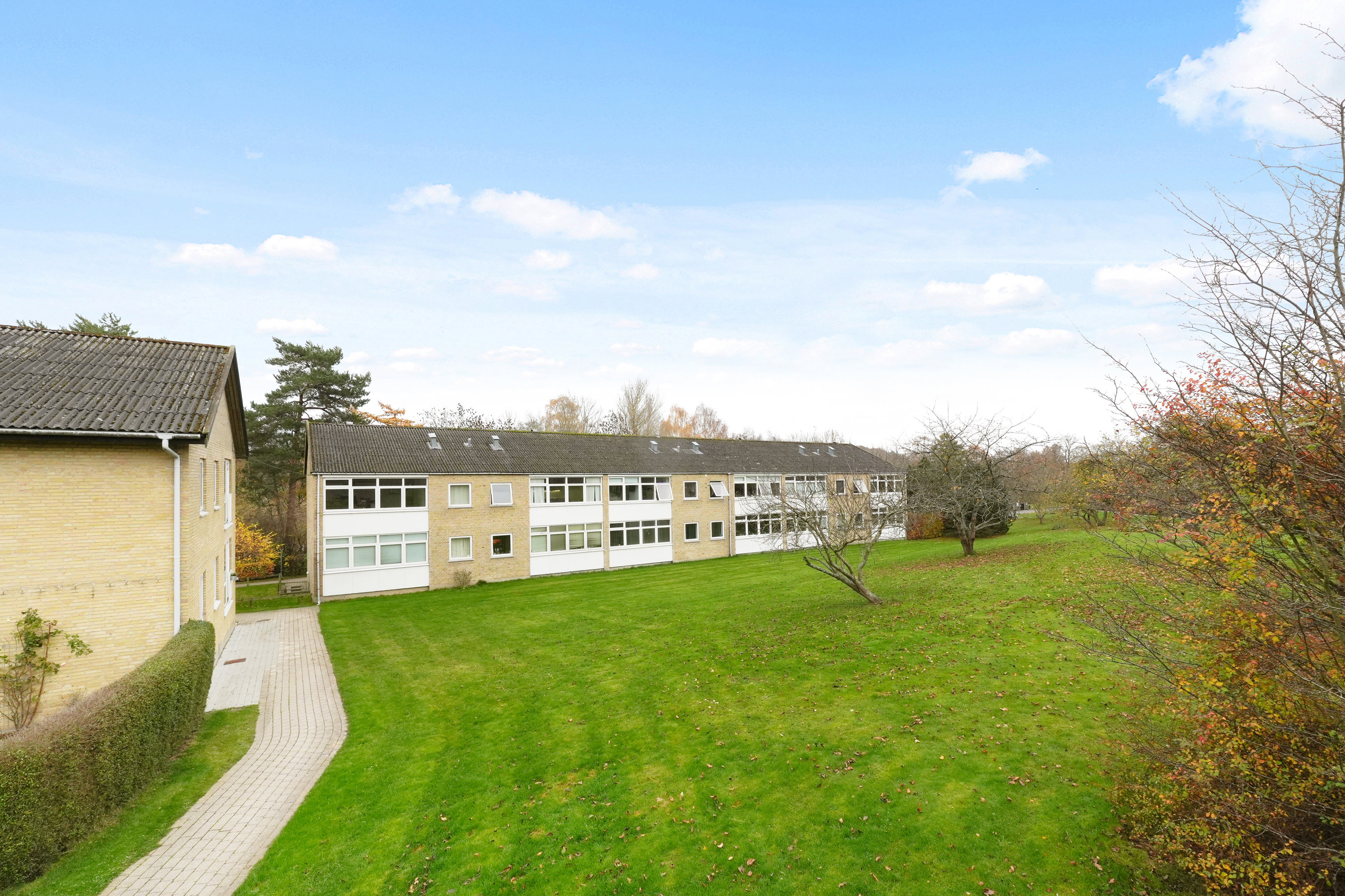 Fremhævet andet billede i fuldskærmstilstand. Billede af Bakkekrogen 19, 1. 2., 3460 Birkerød